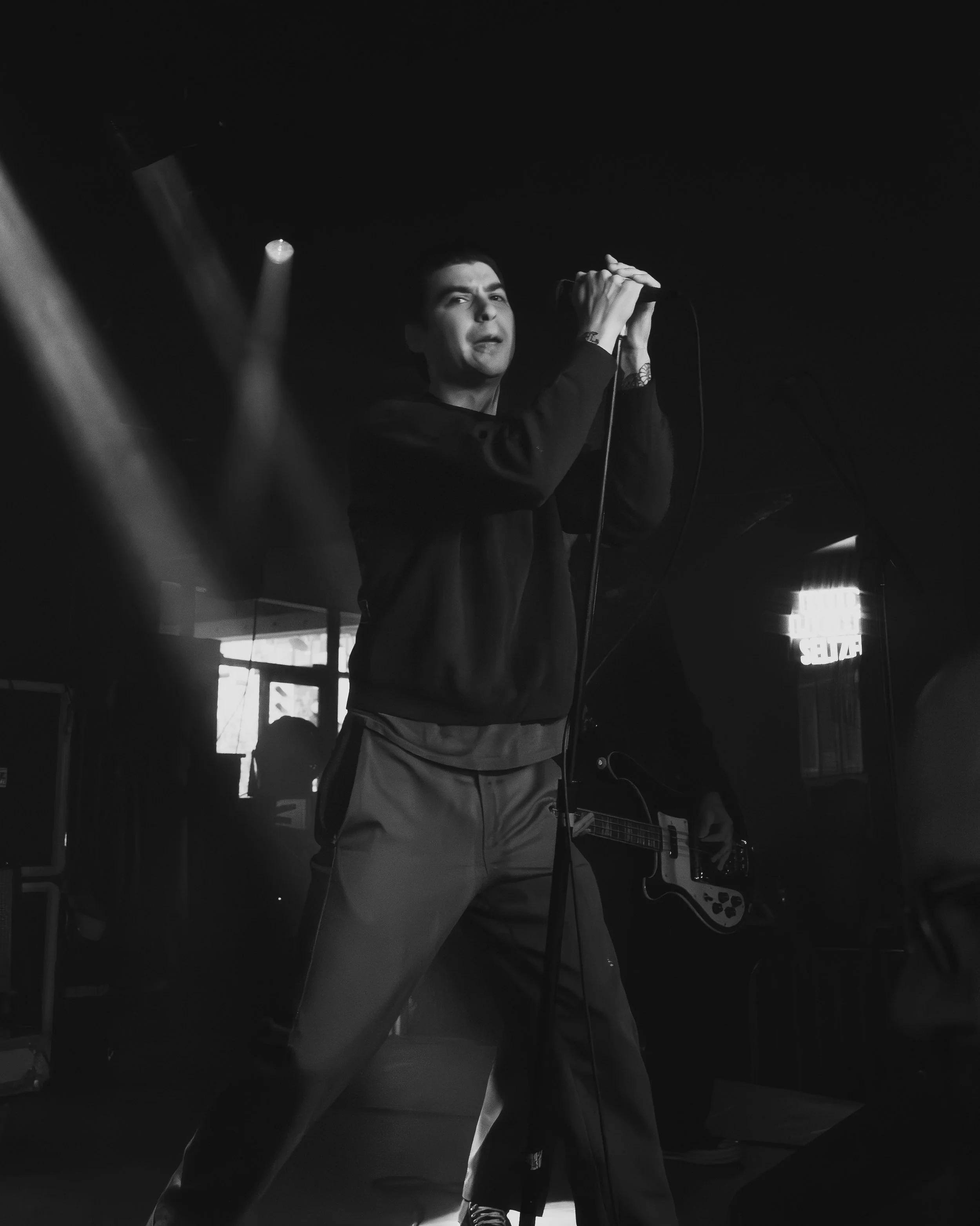 2026-04-30-the-mainliners-a&r-bar-columbus-ohio-23.jpg