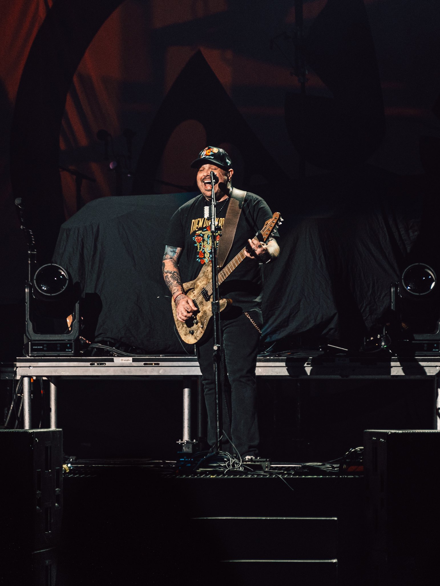 blackstonecherry-8.jpg