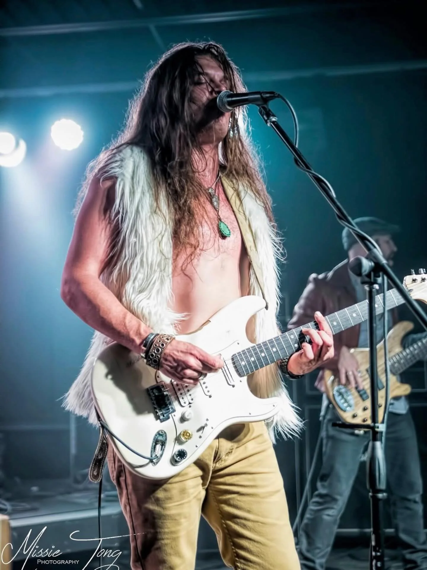 Working week gets rolling tonight. It&rsquo;s in the 20&rsquo;s today which is basically shorts weather after the last few days so come out to hear some music!

- Tonight WED 1/21 I&rsquo;ll be @flagshiponthefox at 6pm

- FRI 1/23 I&rsquo;m at @foxso