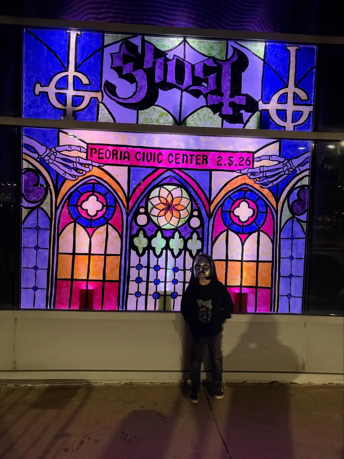 What a week! Shot a 73 in the golf sim (I know it&rsquo;s not real but it&rsquo;s better than the 100+ I used to shoot), rolled a 209 (clean game) bowling with my family and got to see an epic concert with my son! Grateful and content. 

The boys tri