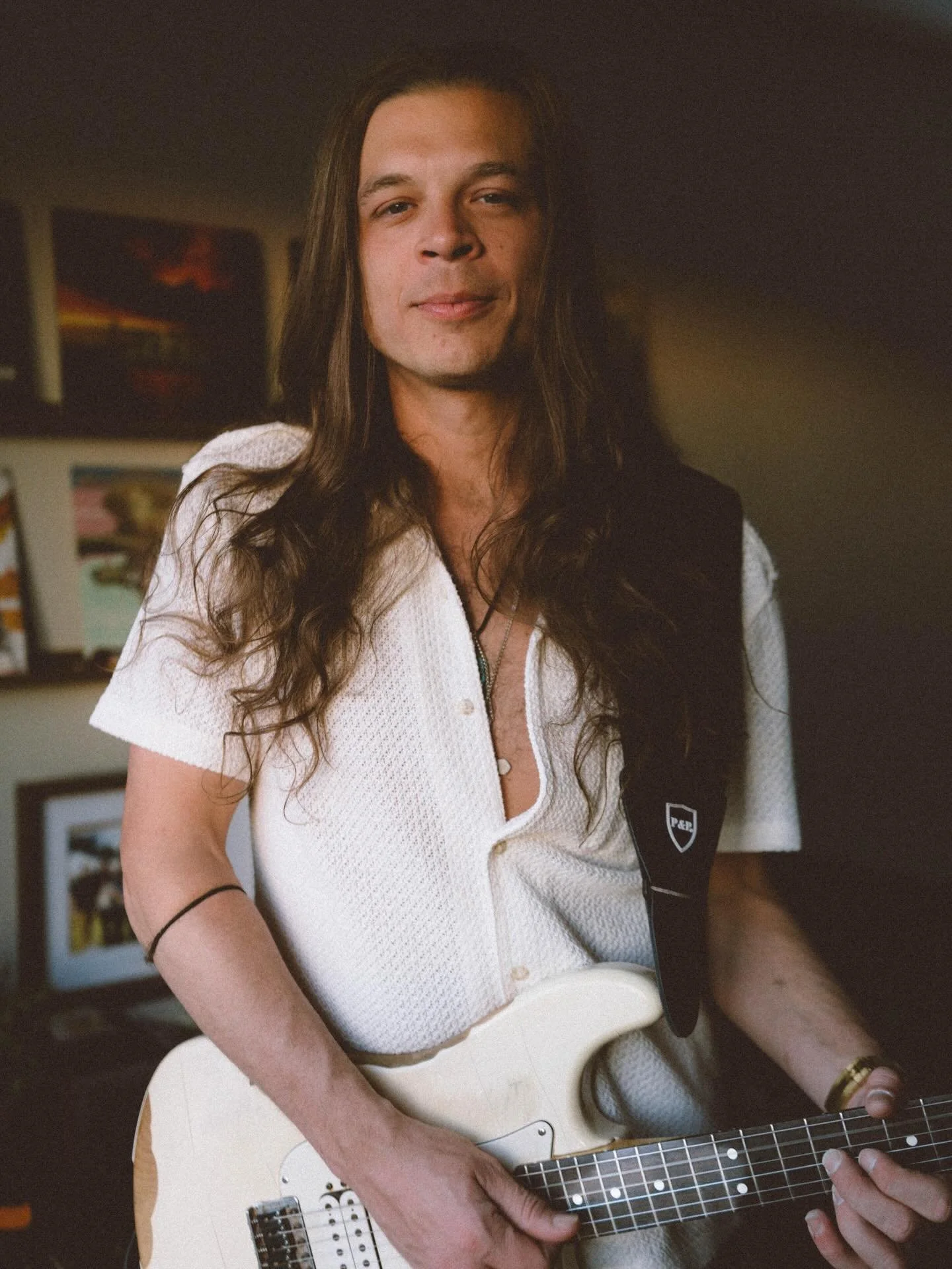 @alysonkeenphotos ❤️

- Friday March 6th @thewineexchangestc 6-9pm
- Wednesday March 11th @flagshiponthefox 6-9pm
- Saturday March 14th w/ @thehairyant STC St. Pat&rsquo;s Parade (on the float) 2pm
- Saturday March 14th SOLO @stcmoto_museum 6-9pm
- S