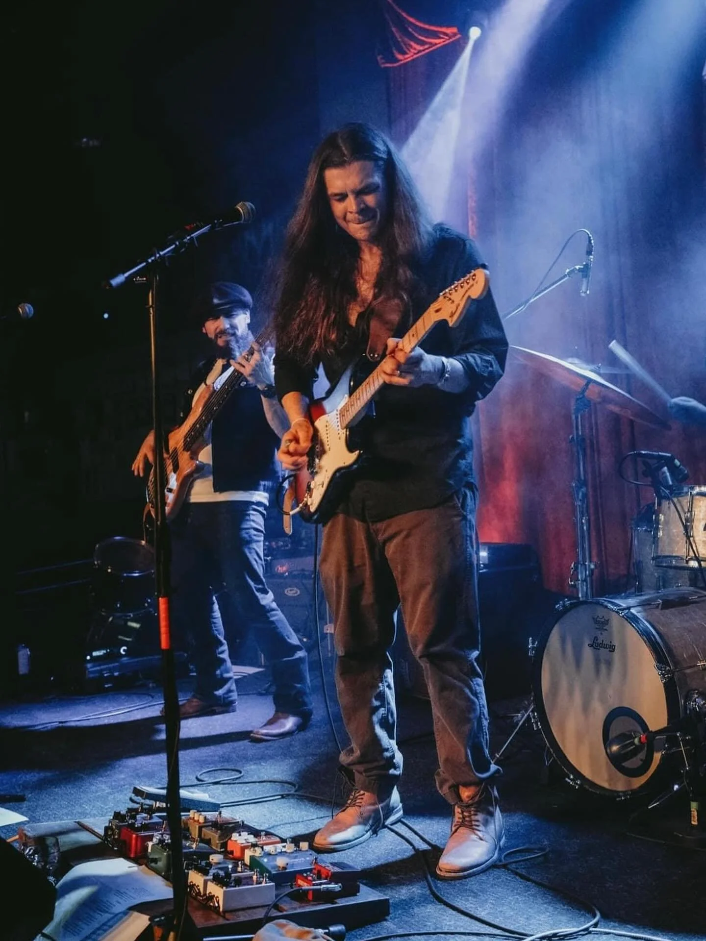 Gorgeous out! Take advantage of it if you can everyone. Here&rsquo;s my schedule for the rest of the month. Excited to play some music! 

- FRI 3.20 @nobelhousegeneva 6:30pm
- SAT 3.21 @riverlandsbrewingcompany 7th Anniversary! FULL BAND - 6pm
- FRI 