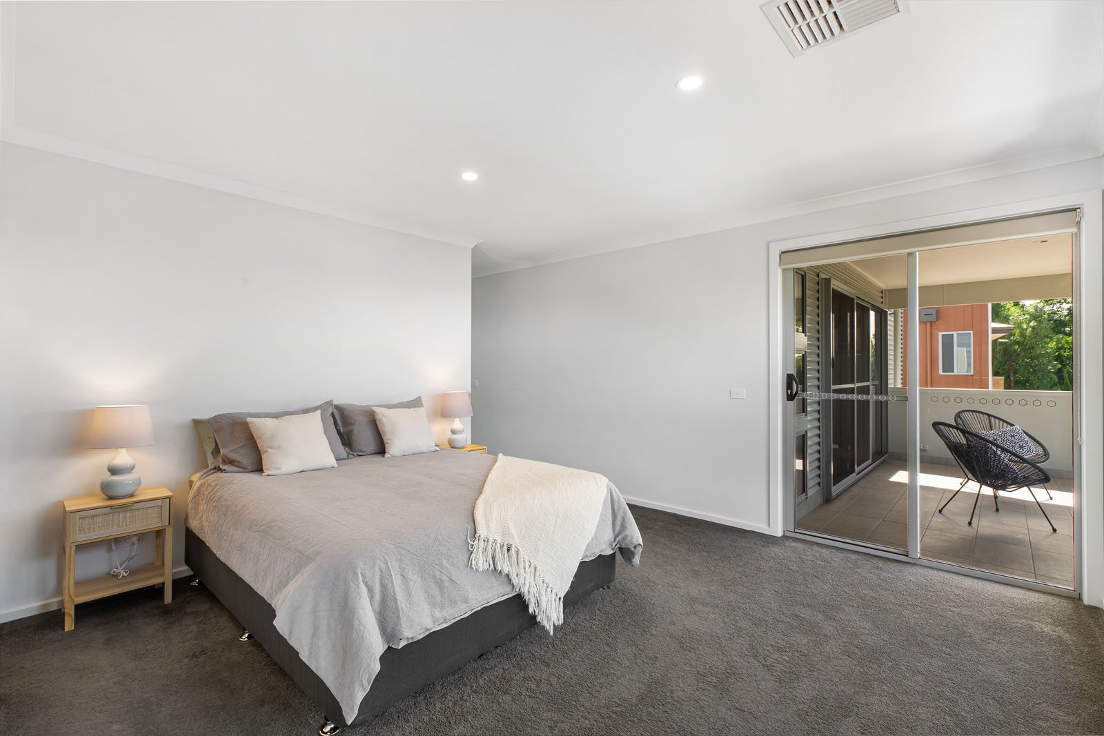 2-60a Honeysuckle Street WEB (11).jpg