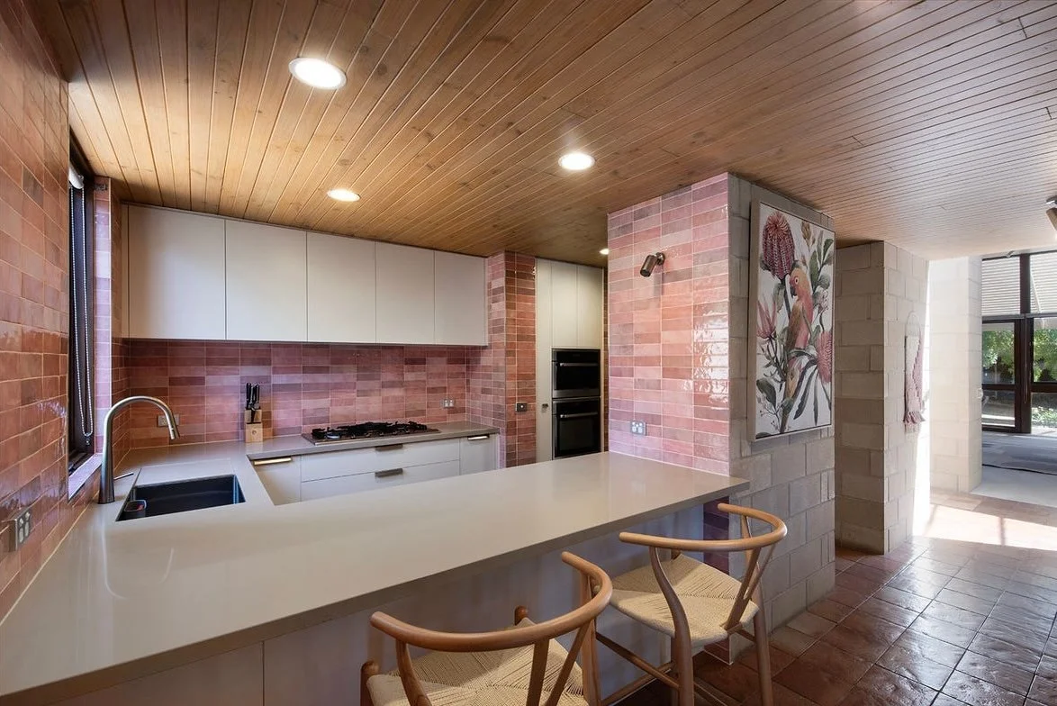 Kitchen 2 .jpg