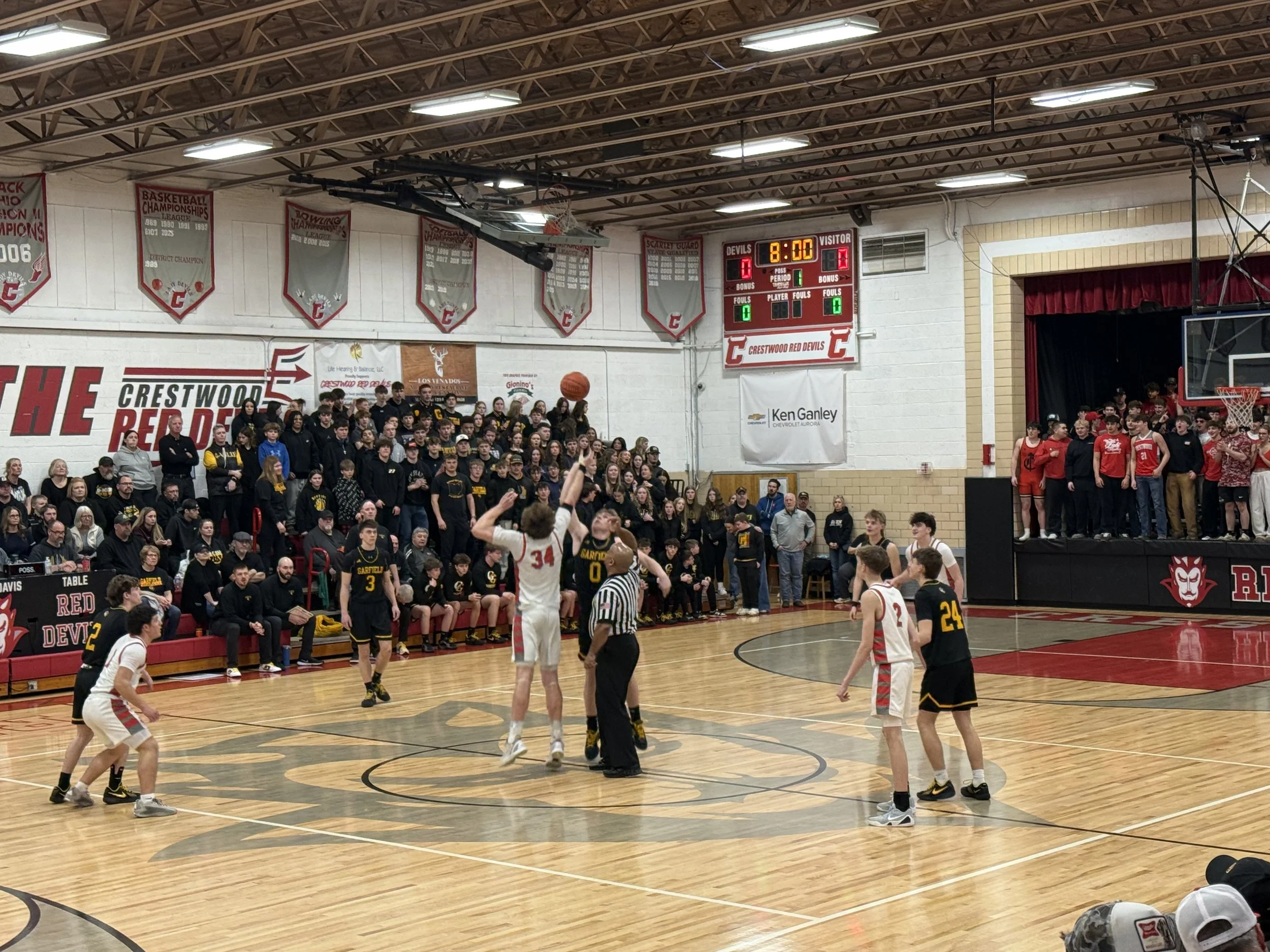 Crestwood uses 2nd half surge to take down Garfield 79-54 in D5 Sectional semifinal 