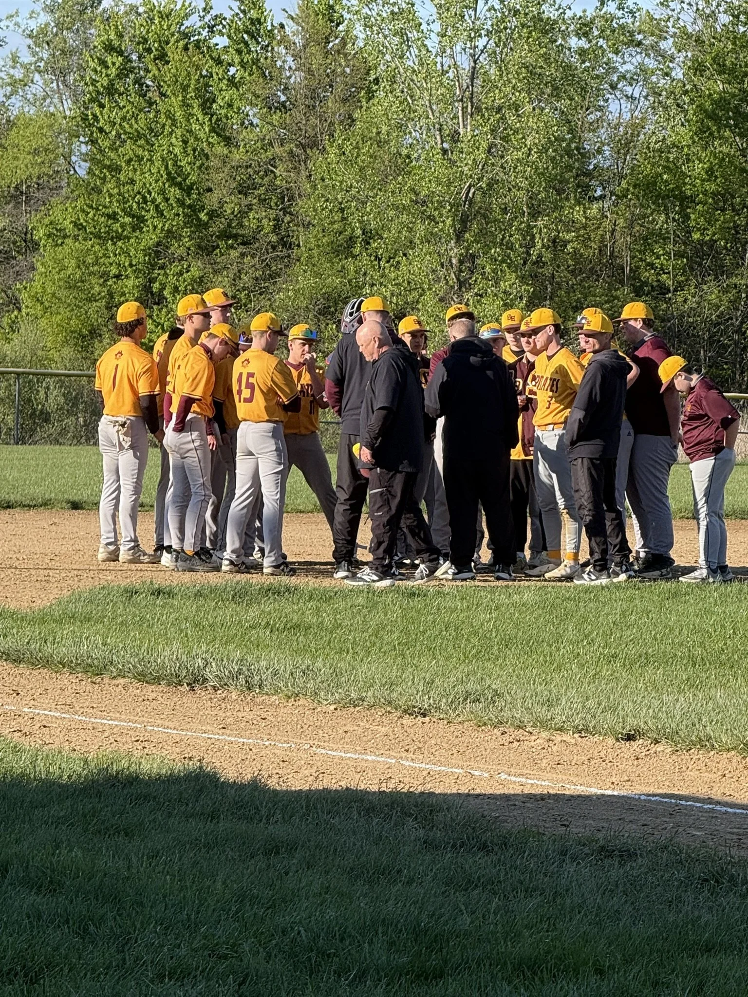 Pirates Take Down Vikings 15-2 in 5 Innings
