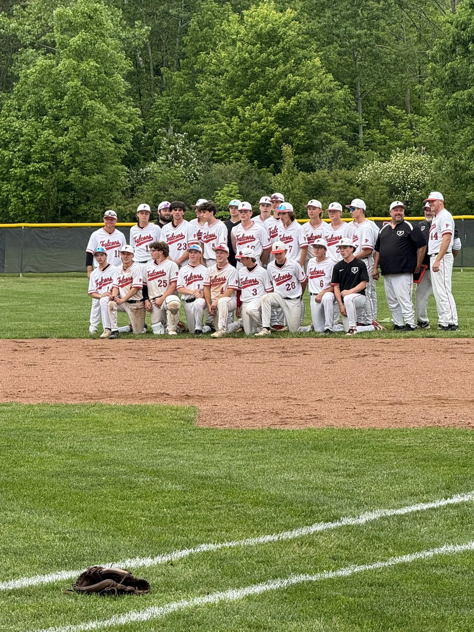Field Advances Past MAC Foe Cloverleaf in Disitrict Semifinal