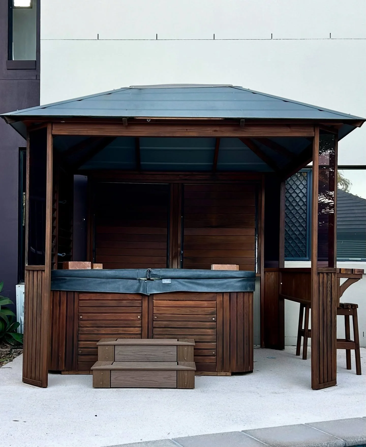 Little bit of love for this hot tub cabana, including fixing the frame, new steps, new bench and a lot of elbow grease sanding and staining the whole structure.
Ready for summer 🌞

#carpentry #carpenter #building #carpentryaustralia #deck #timber #d