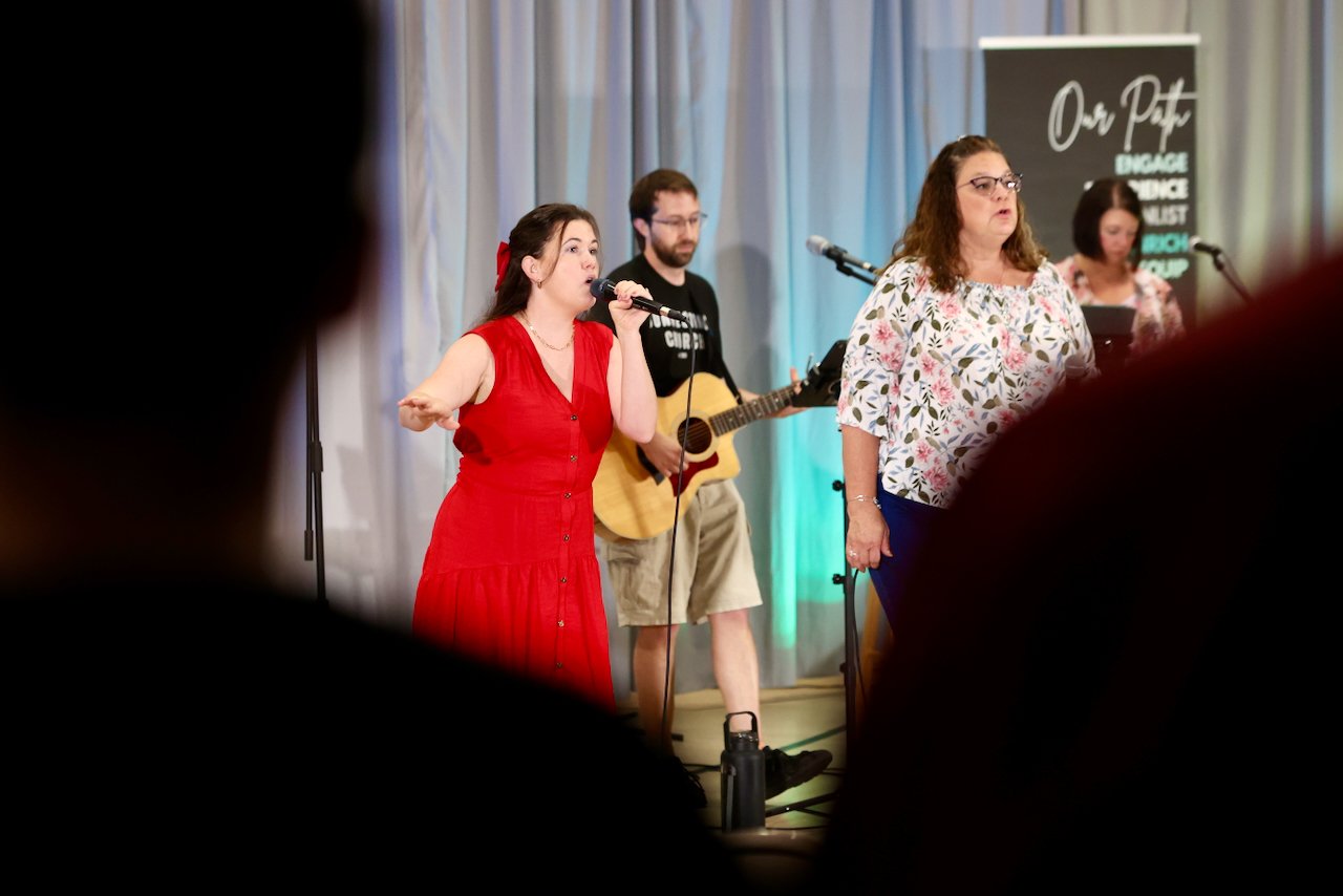 ⏪ Sunday Recap ⏪ 

This Sunday we gathered for worship through song, prayer, and studying the Bible. We also kicked off the summer by holding an after church party with games, food, and treats.
 
Pastor Phil continued our series through 1 Samuel, &qu
