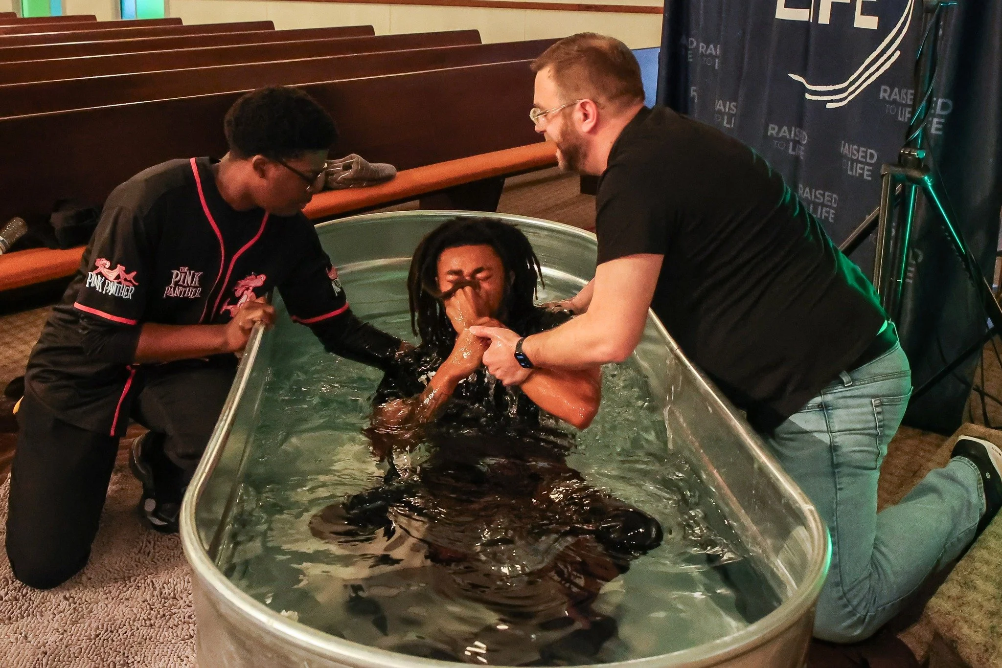 Sunday Recap ⏪

This last Sunday was special.  We celebrated the joy of baptism.  We were also encouraged through a story of how God broke the chains of addiction and how he is working in everyday places and neighborhoods. There is nothing like seein