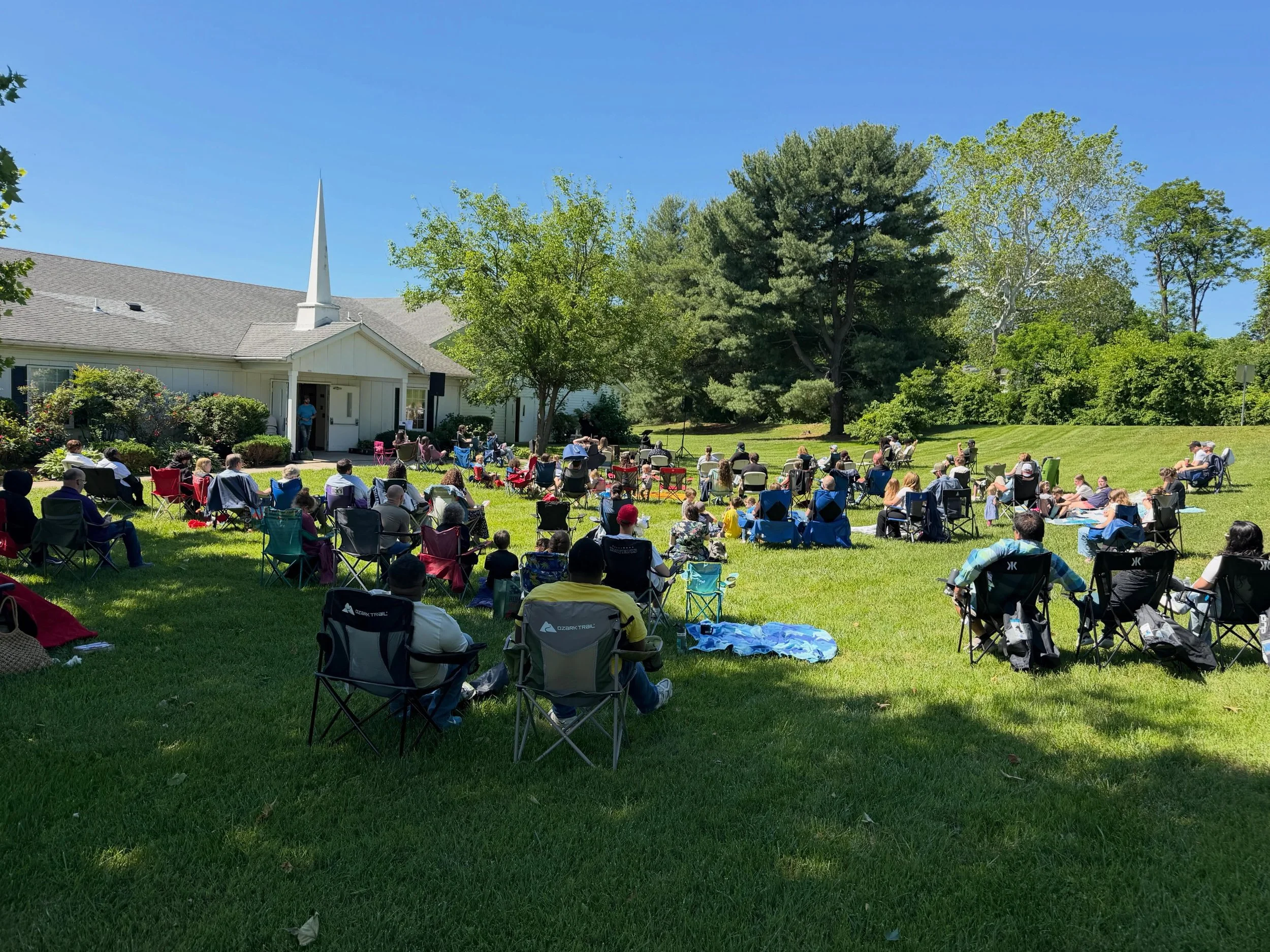 Church on the Lawn today. Perfect weather! ☀️