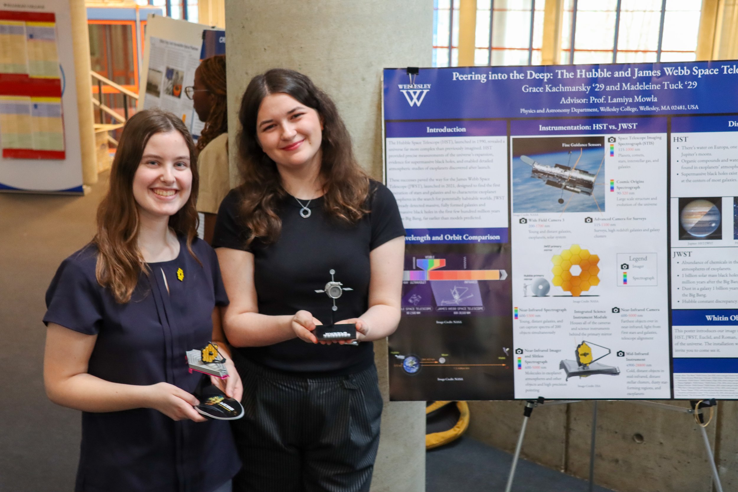 Grace Kachmarsky'29 and Madeleine Tuck'29 presenting their first year research poster at Ruhlman 2026