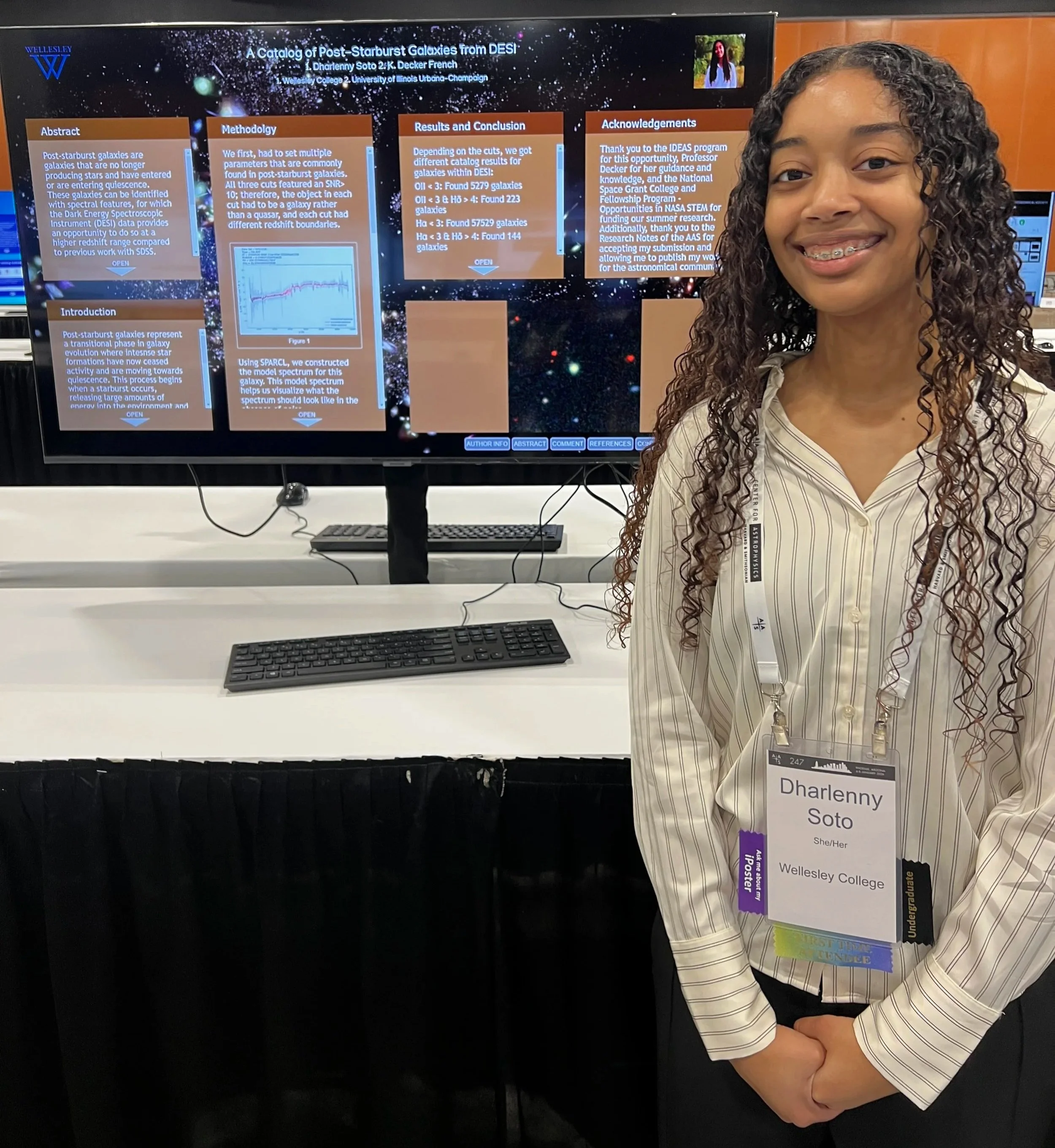 Dharlenny Soto'26 presenting poster at the AAS 247 in Phoenix, AZ