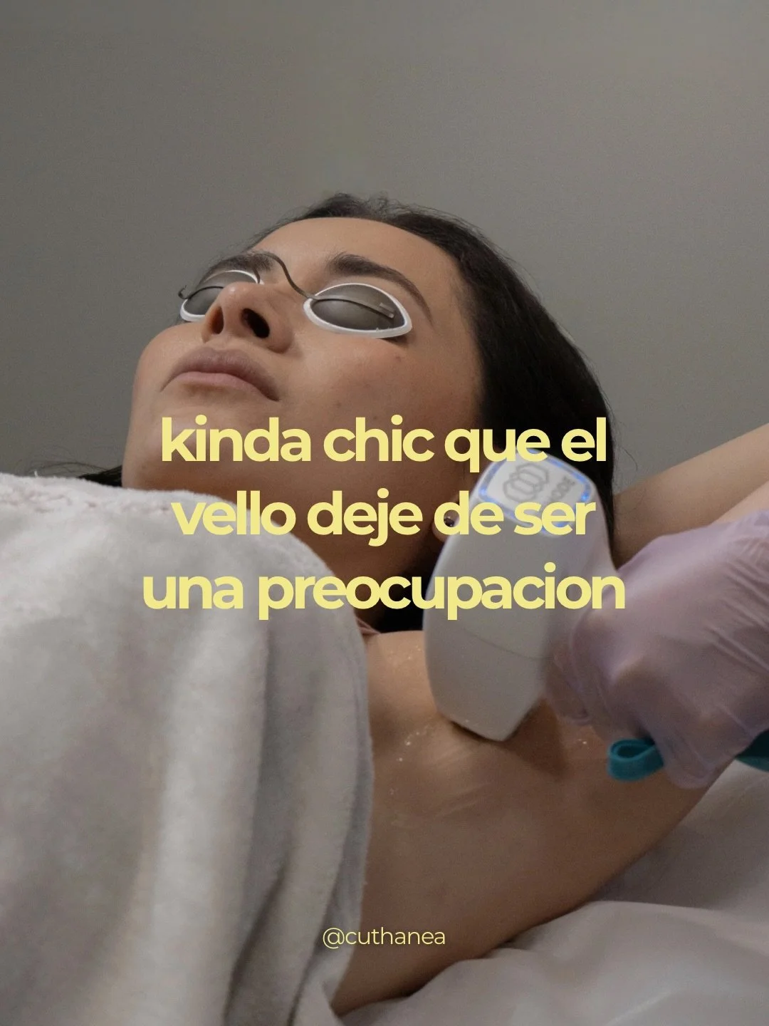 Kinda chic que tu lugar favorito para cuidar de ti, sea Cuthanea. 🤍

📍Plaza Cob&aacute; Playacar, Playa del Carmen

#dermatologa #tips #kindachic #viral