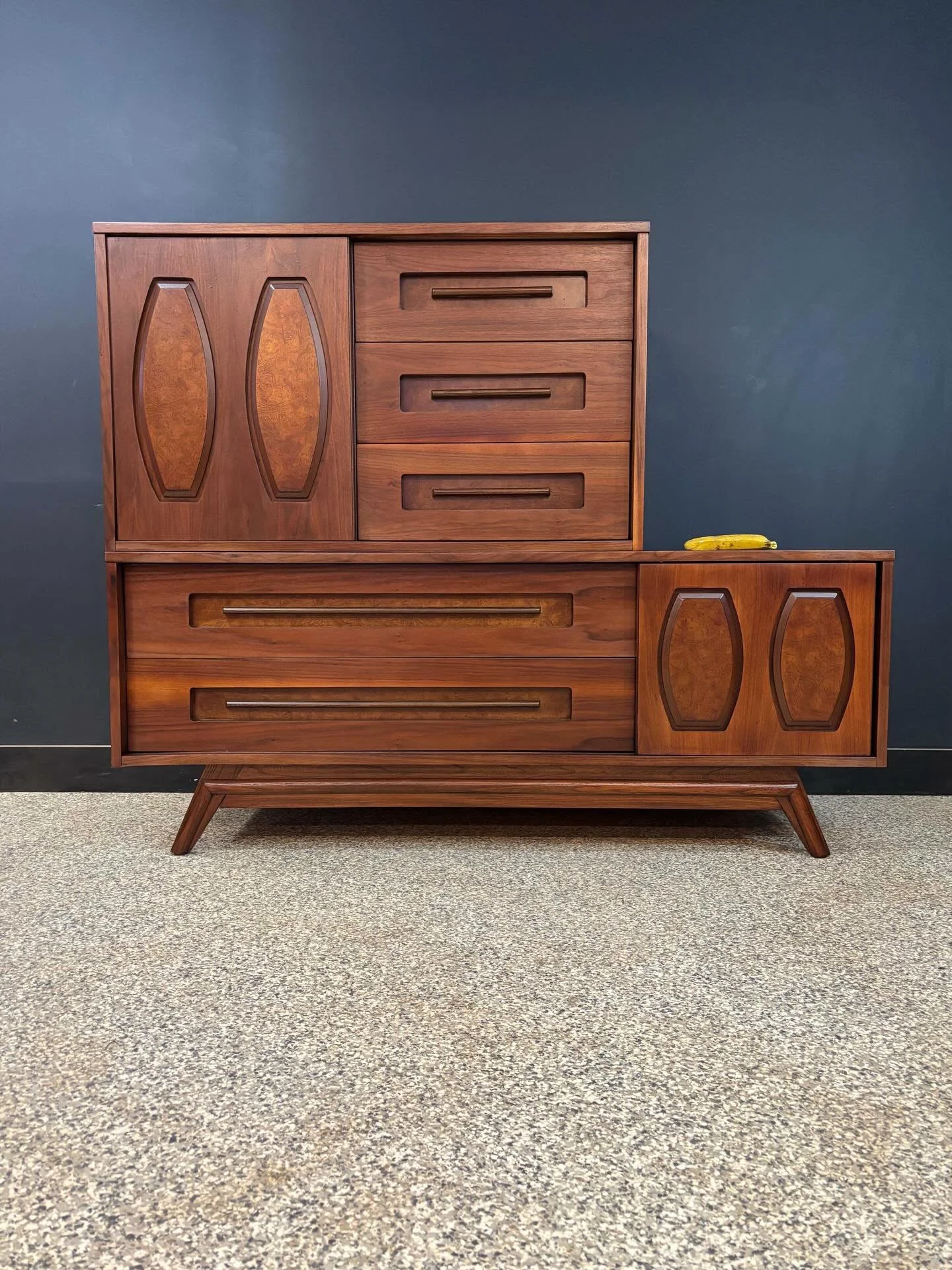 Restored vintage 1960&rsquo;s Mid Century Modern Young MFG walnut &amp; burl wood two piece ten drawer lowboy dresser credenza. ⁣
⁣
Fully restored and drawers glide smoothly. Top pice can be placed wherever you want. Tons of storage on this bad boy. 
