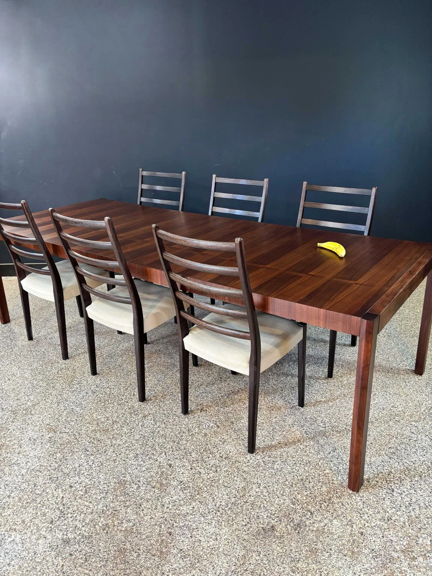 Restored vintage 1970&rsquo;s Mid Century Modern walnut almost a parsons expanding dining table. Unmarked. ⁣
⁣
In the style of many (Glenn of California, Dunbar, John Stuart). Legs were originally black, but they&rsquo;re solid walnut and black is a 