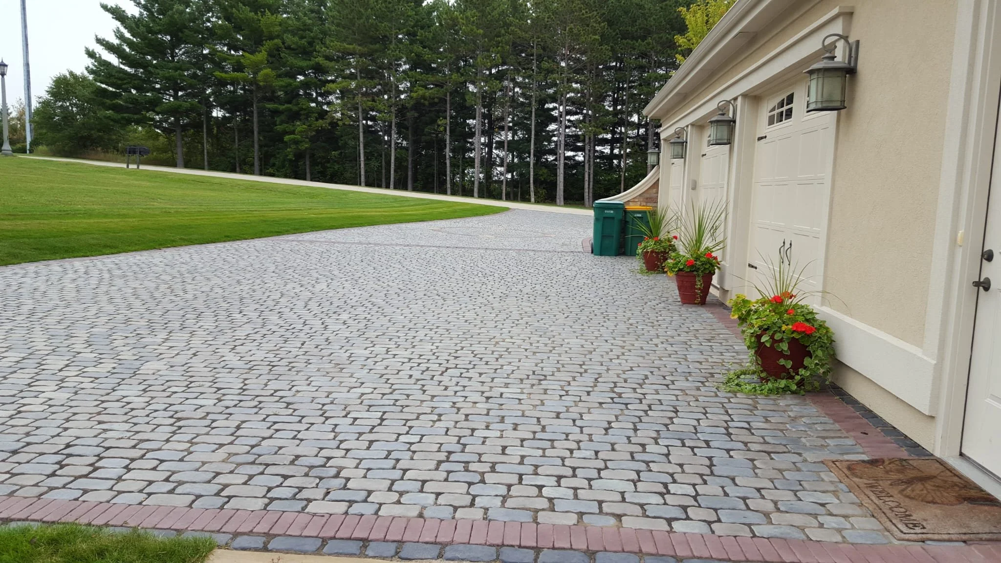 WhatsApp Image 2024-12-12 at 08.54.24_0bfb13cc.jpg