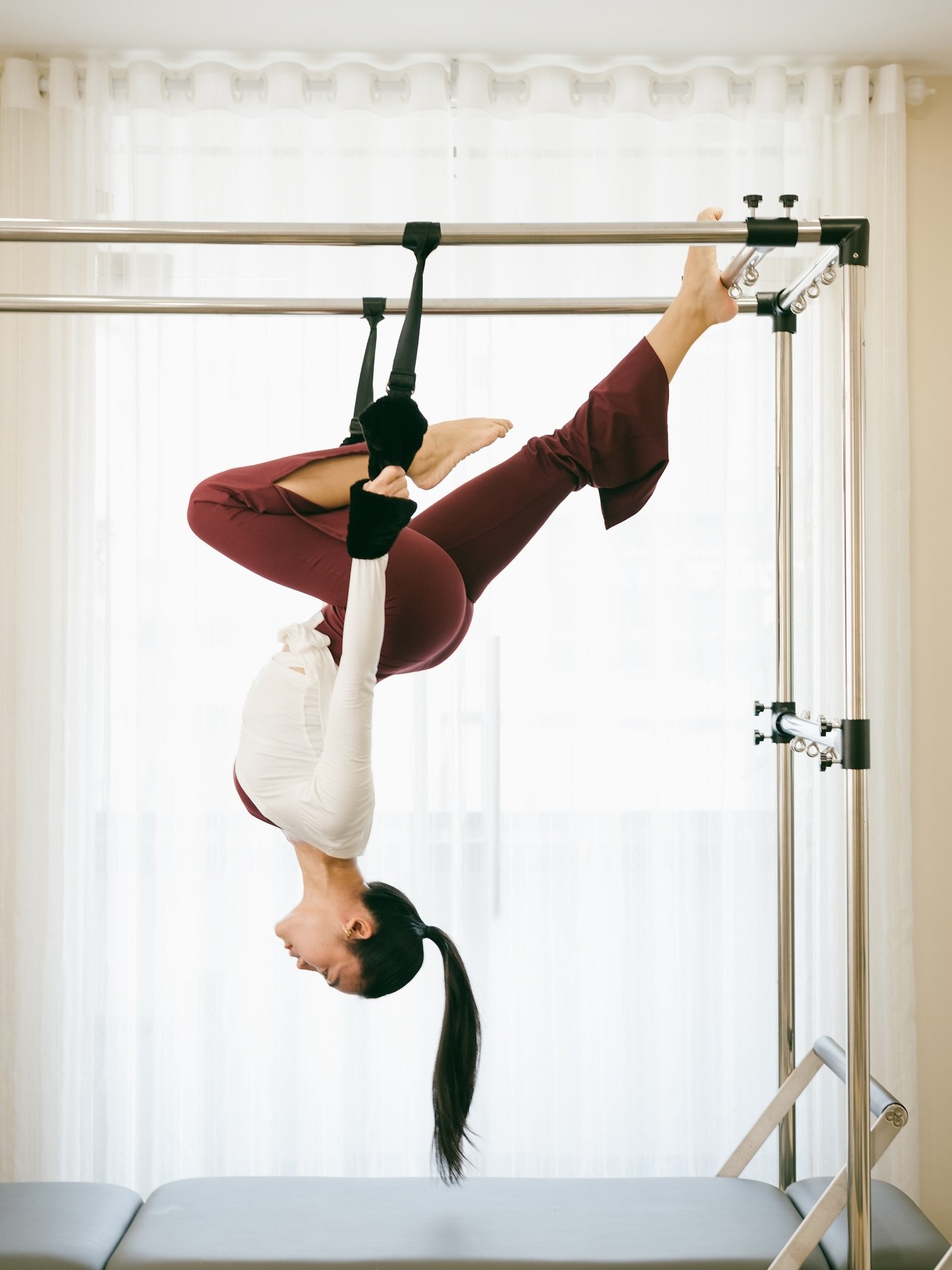 Đau mỏi cổ vai g&aacute;y kh&ocirc;ng thể giải quyết chỉ bằng gi&atilde;n cơ.

Gi&atilde;n cơ chỉ t&aacute;c động l&ecirc;n triệu chứng.
Nguy&ecirc;n nh&acirc;n thật sự nằm ở c&aacute;ch cơ thể đang vận h&agrave;nh sai:
	&bull;	Core s&acirc;u kh&ocir