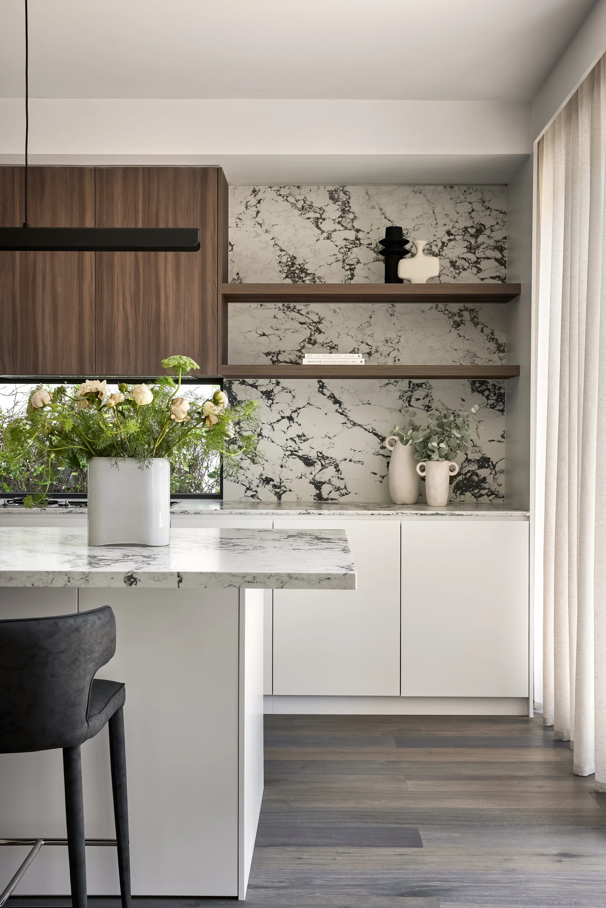 Bespoke kitchen with veined marble splashback and open shelving by Mandy Alice, Byron Bay interior designer, Dover Heights Sydney.
