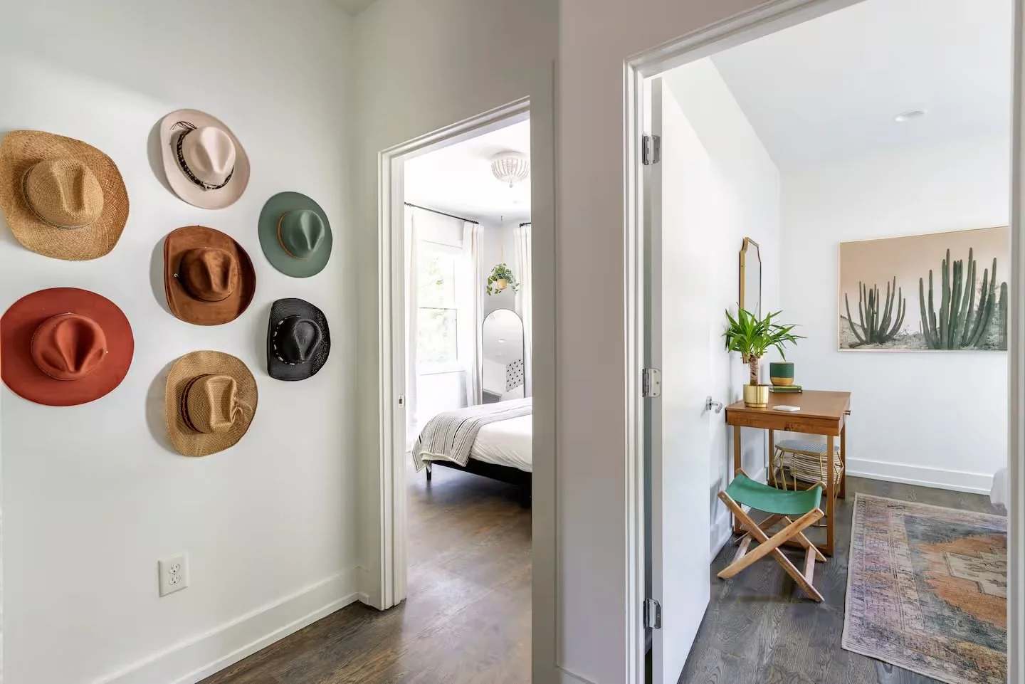 Full interior design has a touch of Nashville, while keeping it modern and cozy. With over 100+ 5-Star reviews on Airbnb, it's one of the most popular in East Nashville!

Click the link to see it on Airbnb!