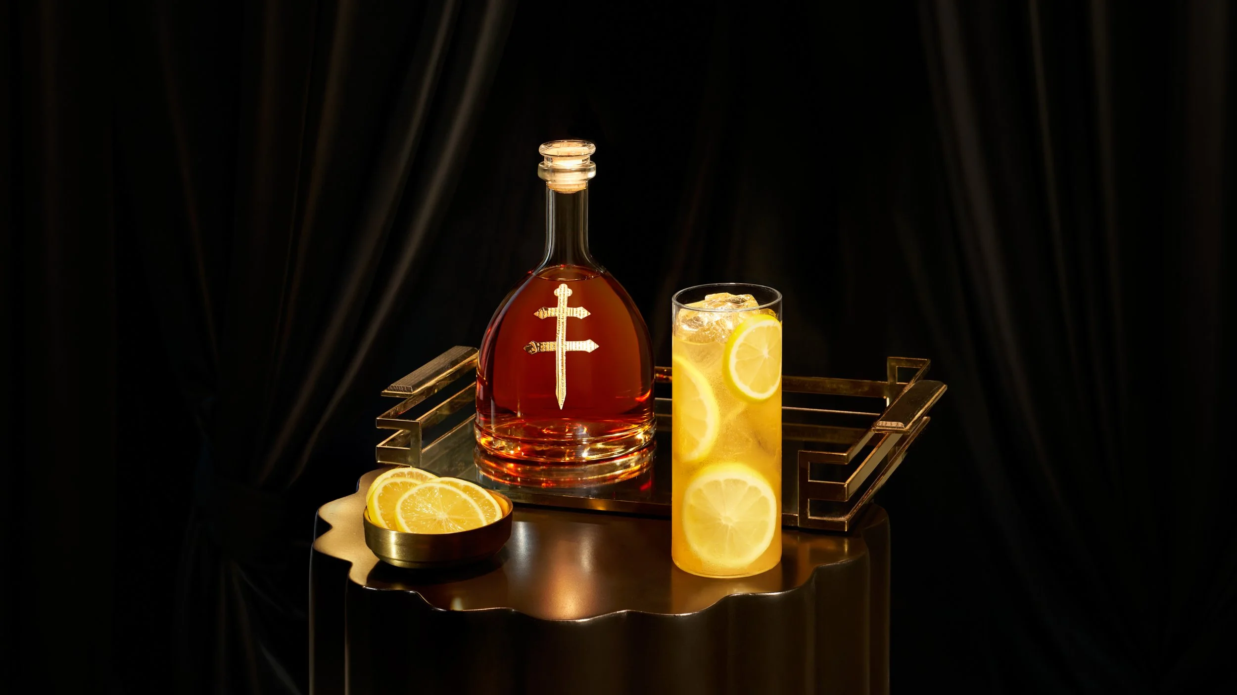 25-11-06_Dusse_Lemonade_Glass_BUSAxDusse_16x9.jpg