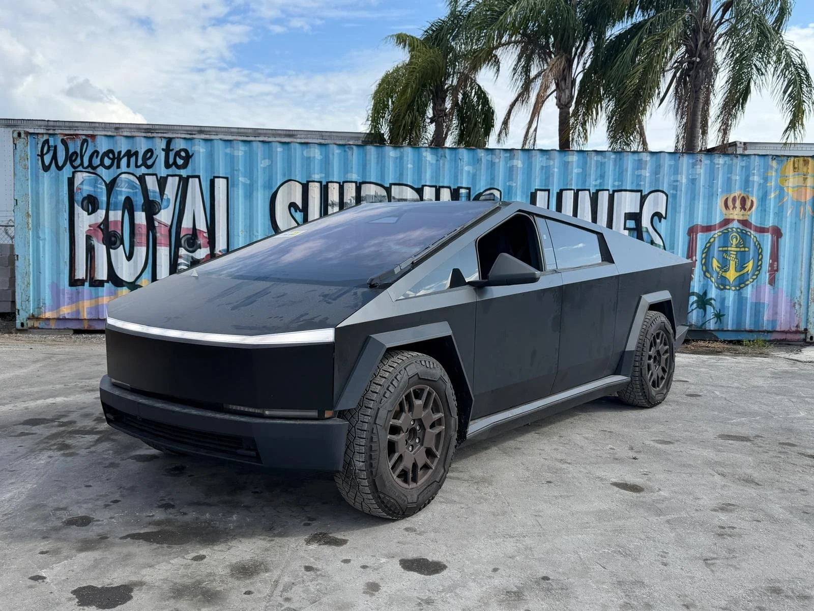 Electric vehicle shipping service from USA to Panama