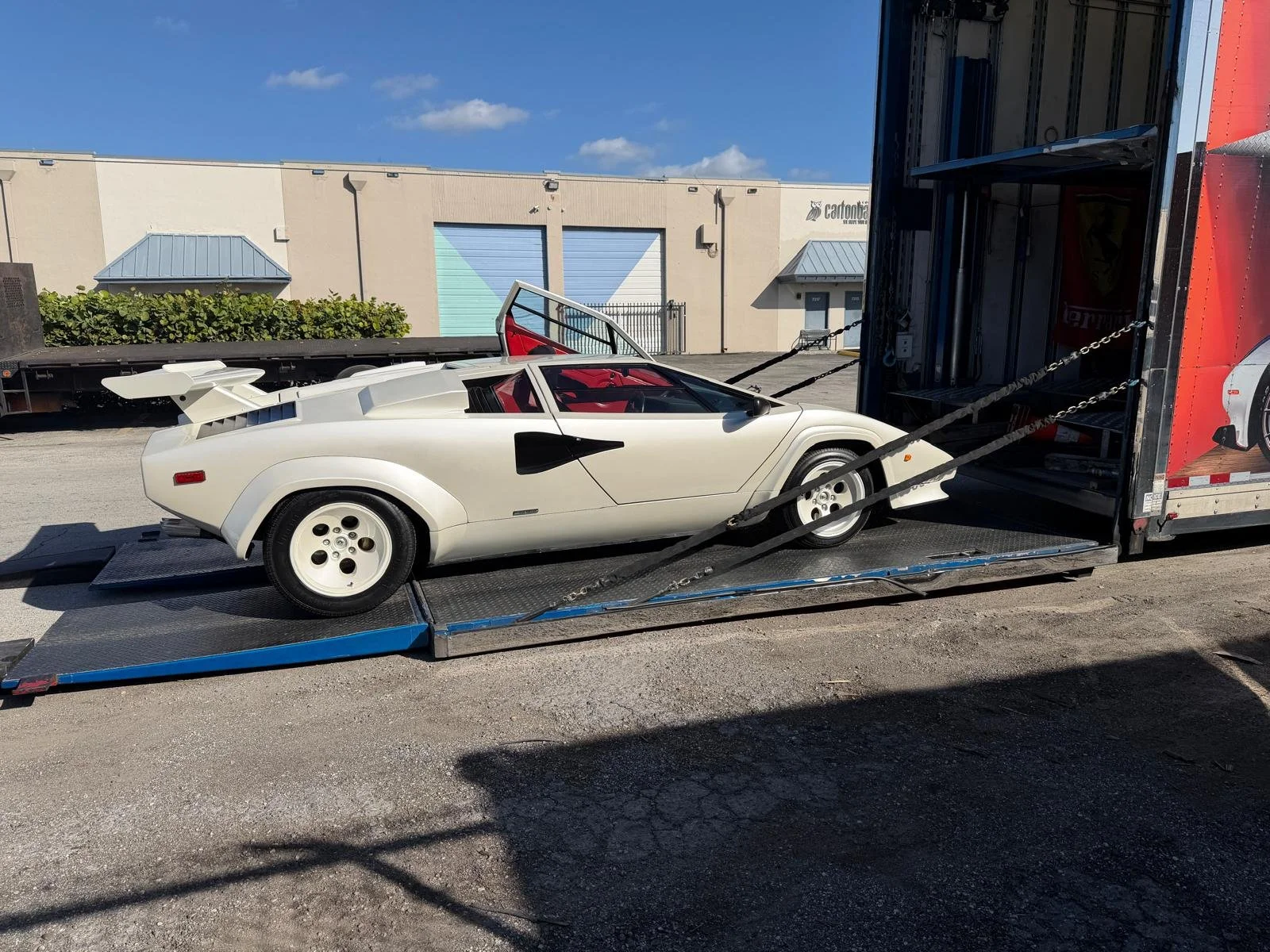 lamborghini shipping