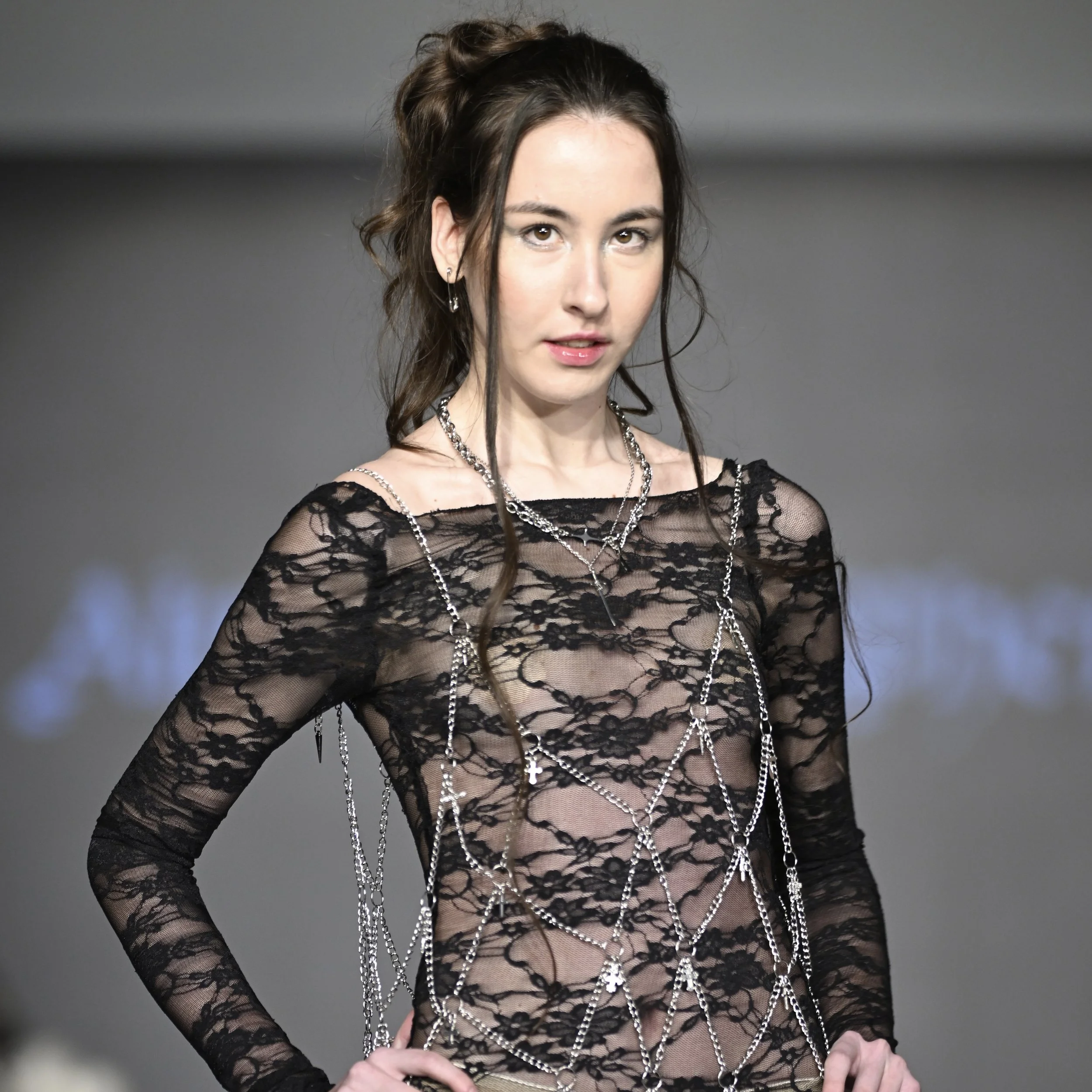 LOOK 6