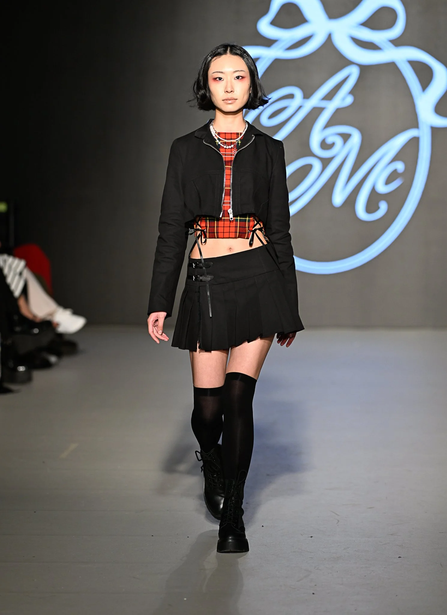 Look 2 worn by Xuan