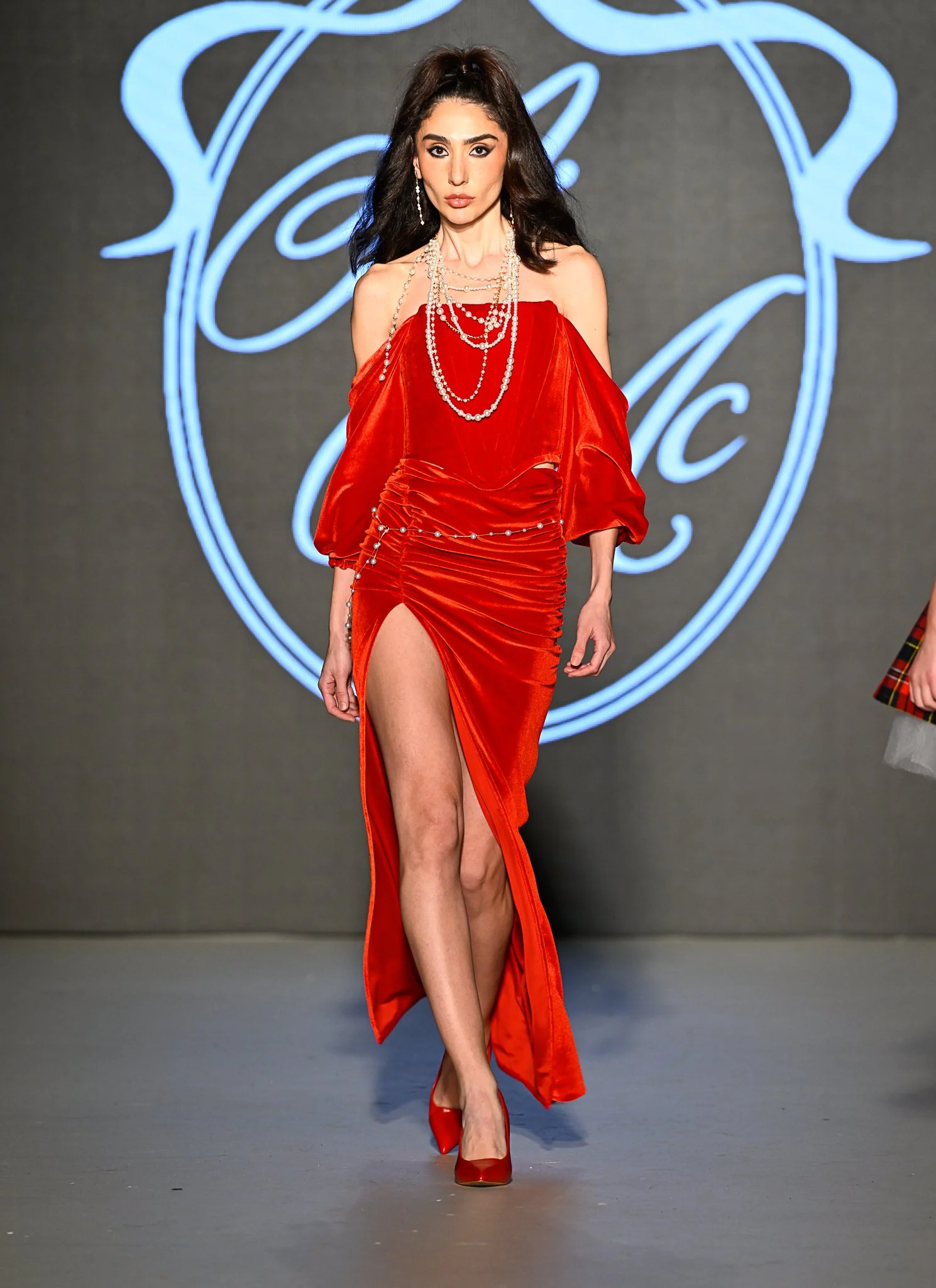 Look 4 worn by Melika