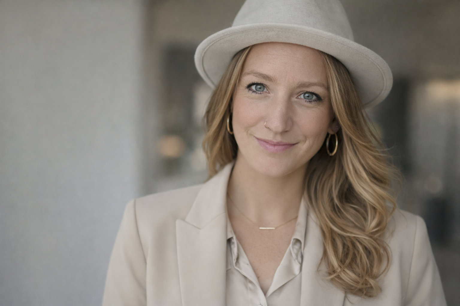 Miriam Herten, Certified Embodiment Coach and Physical Therapist specializing in Fascial Maneuvers and somatic practice