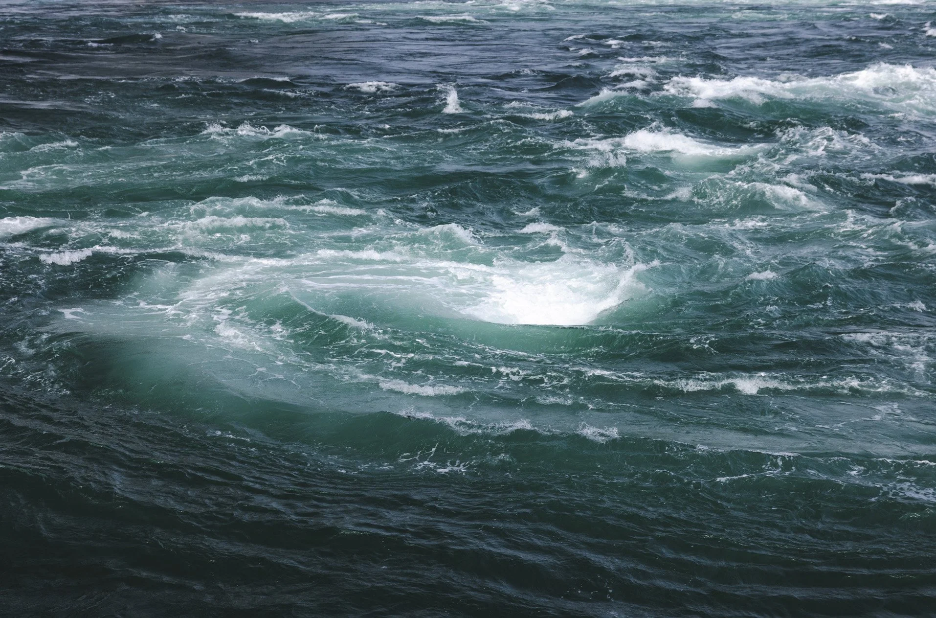 Naruto_Whirlpools_239.jpg