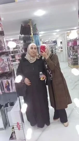 Dina 1.jpg