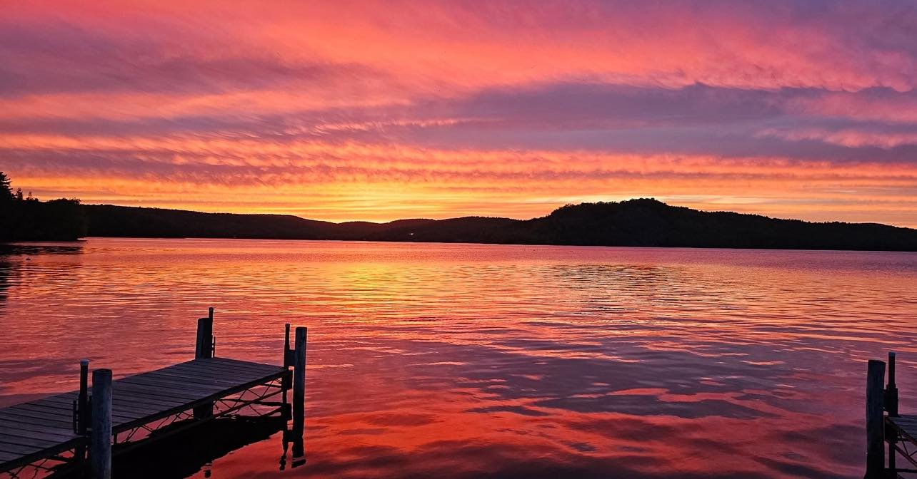 This view will never get old 🥰

What&rsquo;s better than ice cream and beautiful sunsets on Lake Bomoseen 🍨🍒 #bomoseen #fypシ゚ #SummerFun #IceCream #VermontIceCream #Summer #Vermont #SundaeSisters #VermontSummer