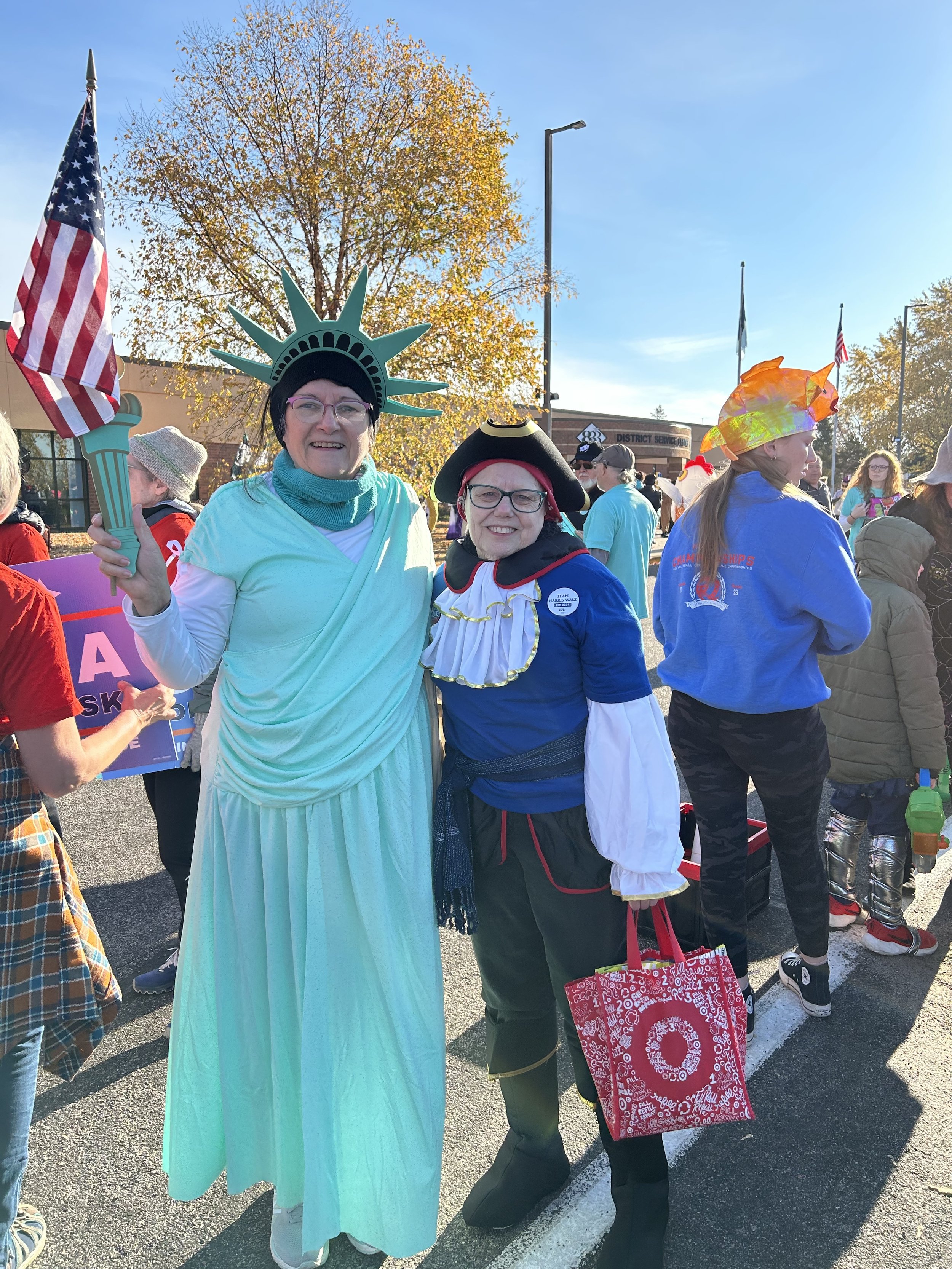 lady liberty and pirate, but let_s call it paul revere..jpeg