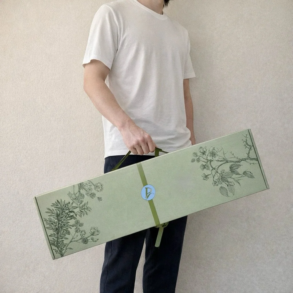 FREE GIFT🌟 Original Canvas Tote Bag for Pre-orders that chooses to deliver on 7th and 9th May or self-pickups on 10th🌟Mother's day flower messenger box is now open for pre-order with early bird offers 🤰🏻🧓 please stay tuned for more arrangement o