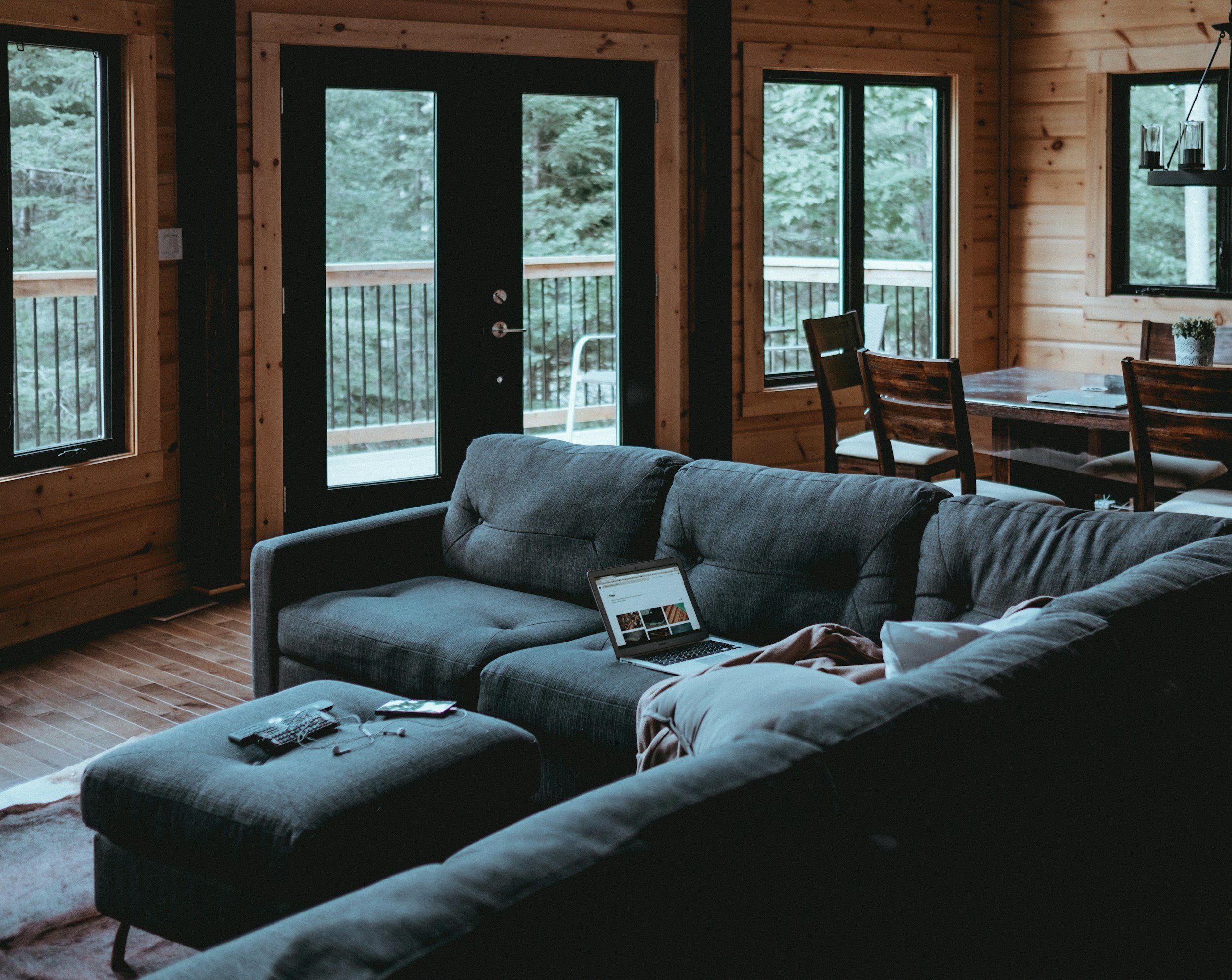 unsplash-image-Q2QhOxN5enk.jpg