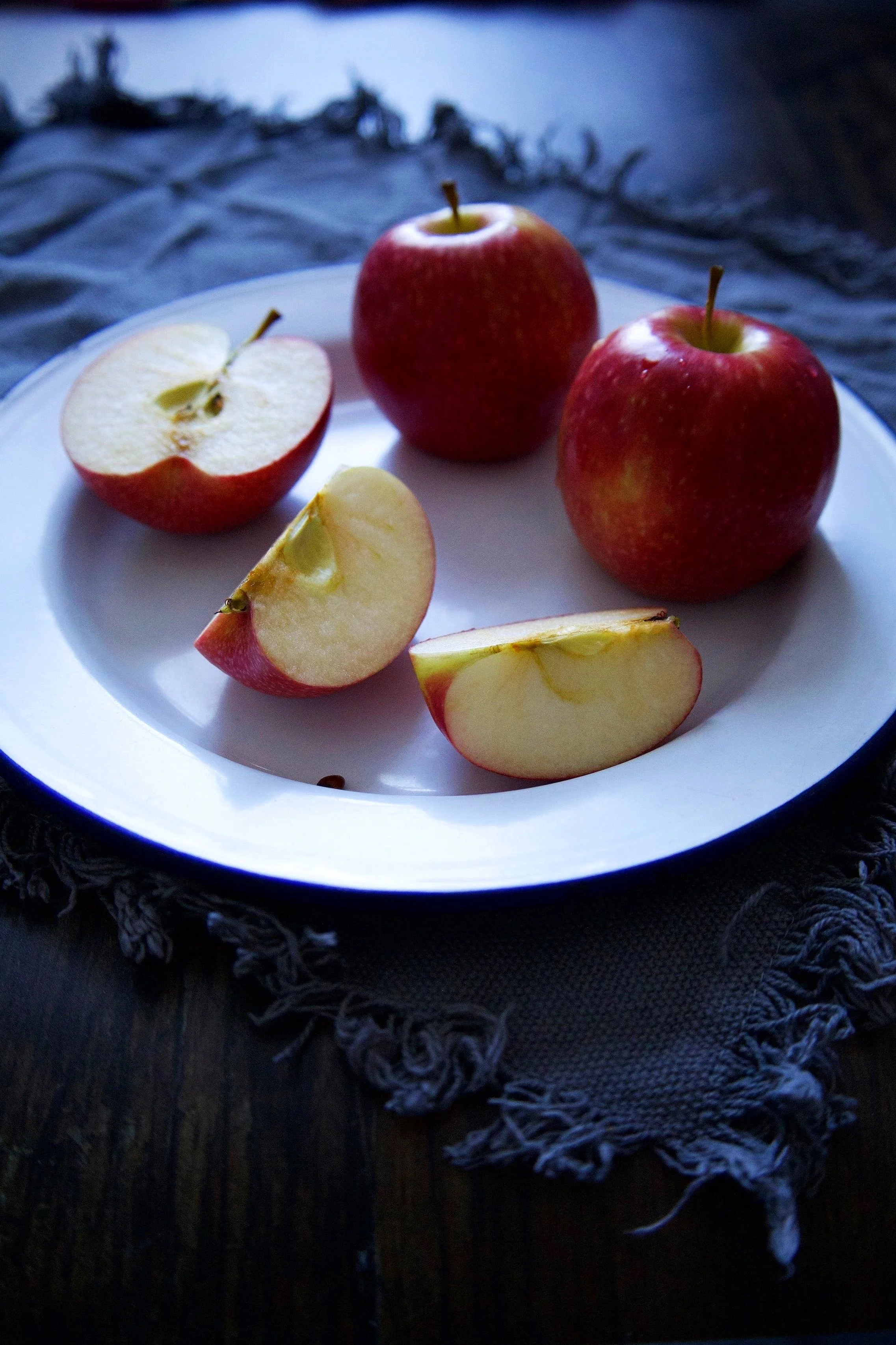 apples backlight.jpg