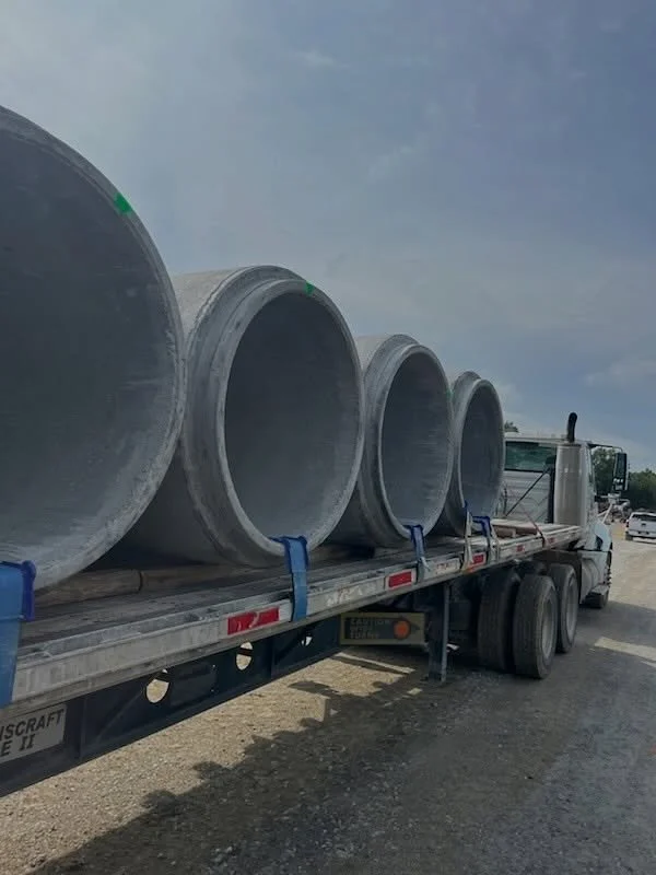 Caption:
🚛💨 Rolling heavy with today&rsquo;s delivery!
From the plant ➝ straight to the jobsite, these precast beasts are ready to be set in place. 💪🪨

Who else loves the smell of fresh concrete in the morning? 👷&zwj;♂️🔥

#ConcreteJungle #Preca