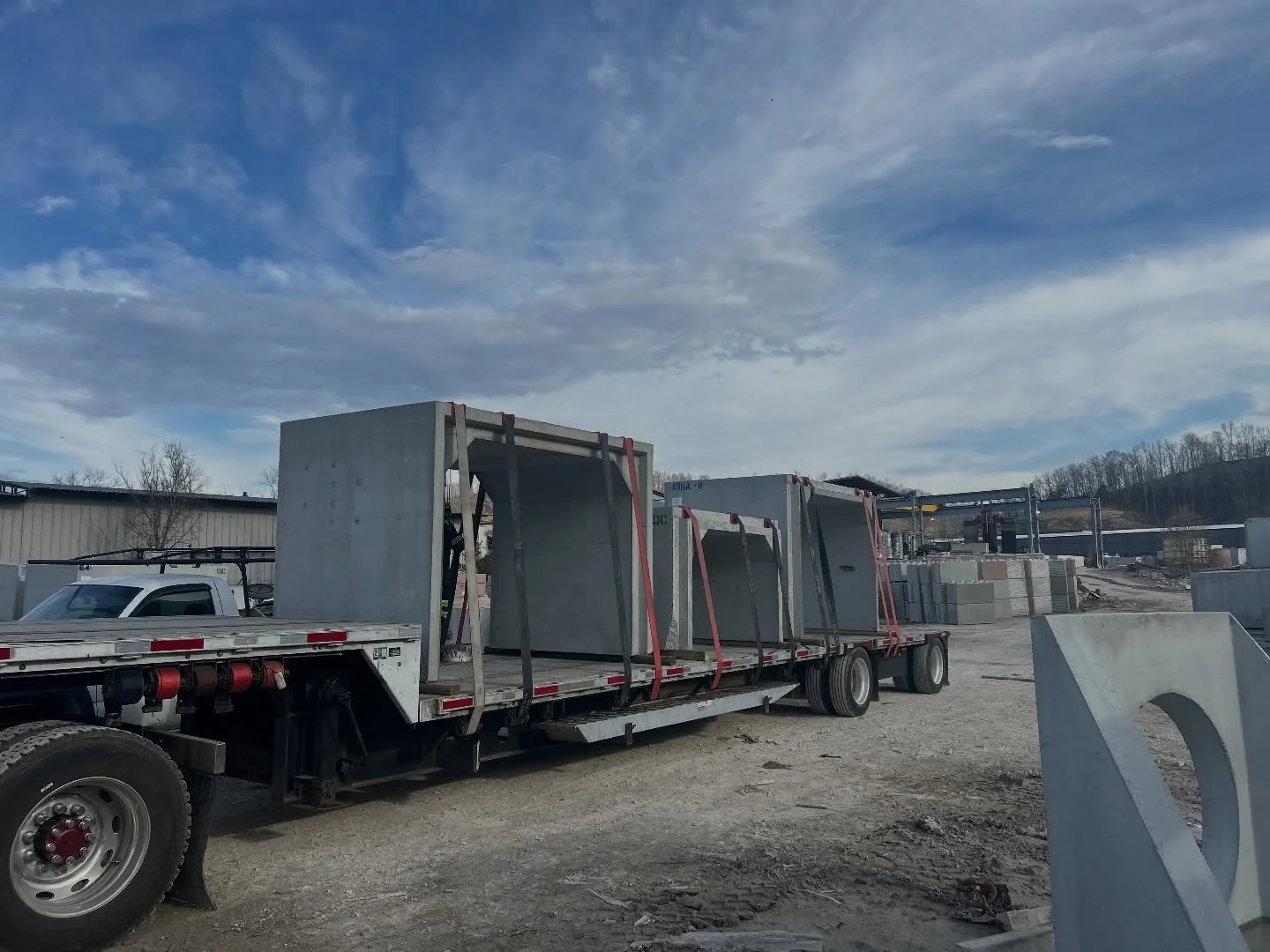 Just another day moving thousands of pounds of precision precast down the road.
When it comes to massive structures&hellip; Jarrett delivers.

#JarrettConcrete #JarrettStrong #ConcreteLife #Precast