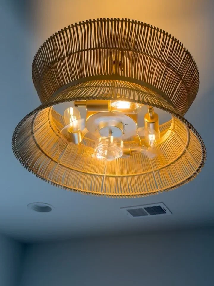So on trend right now! Was thrilled to put up these fandeliers for @chshomeswithsarah today in Mount Pleasant. Great additions to a beautiful home! What’s on your list?
#chsrealtor #handyman #charlestonrealestate #mtpleasantsc #mountpleasantsc