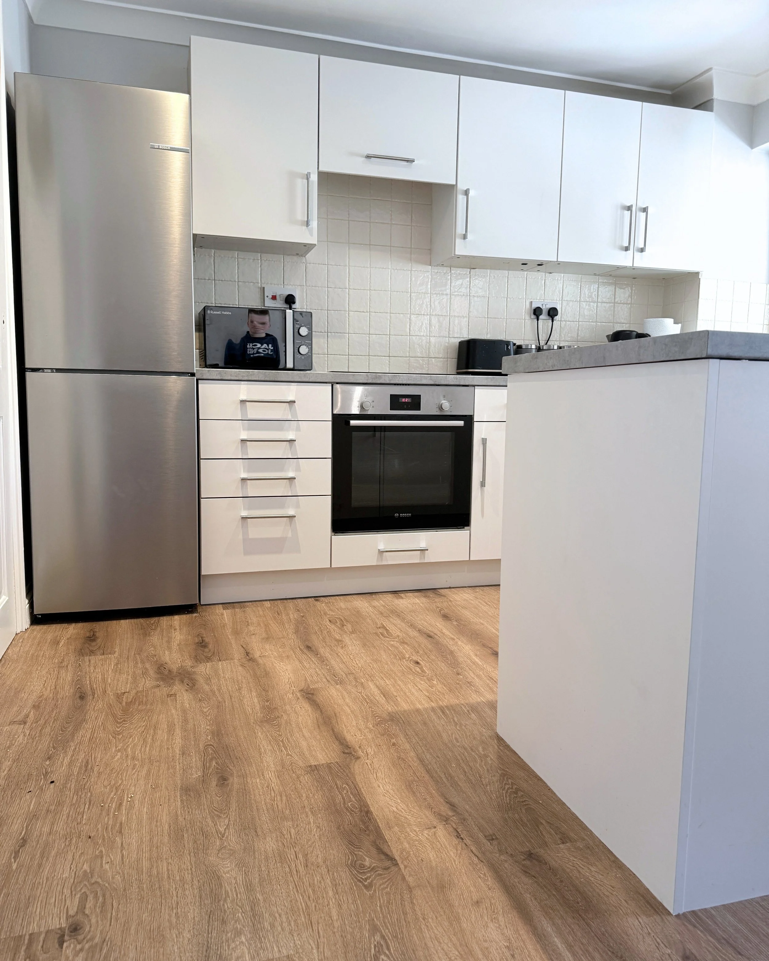 White cabinet doors and worktop only - Tiffield Towcester