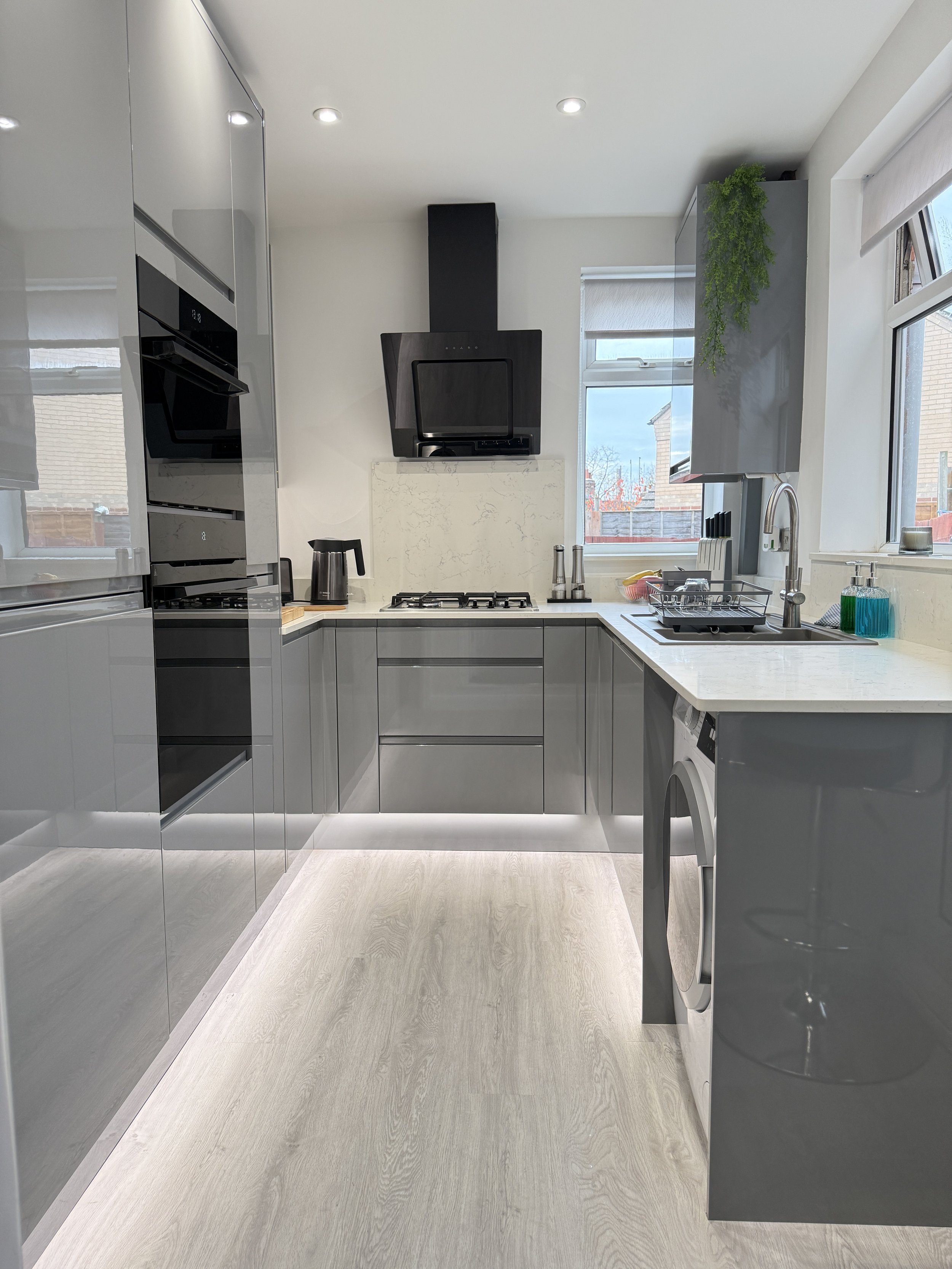 Strada Gloss Kitchen - Kingsthorpe Northamptonshire