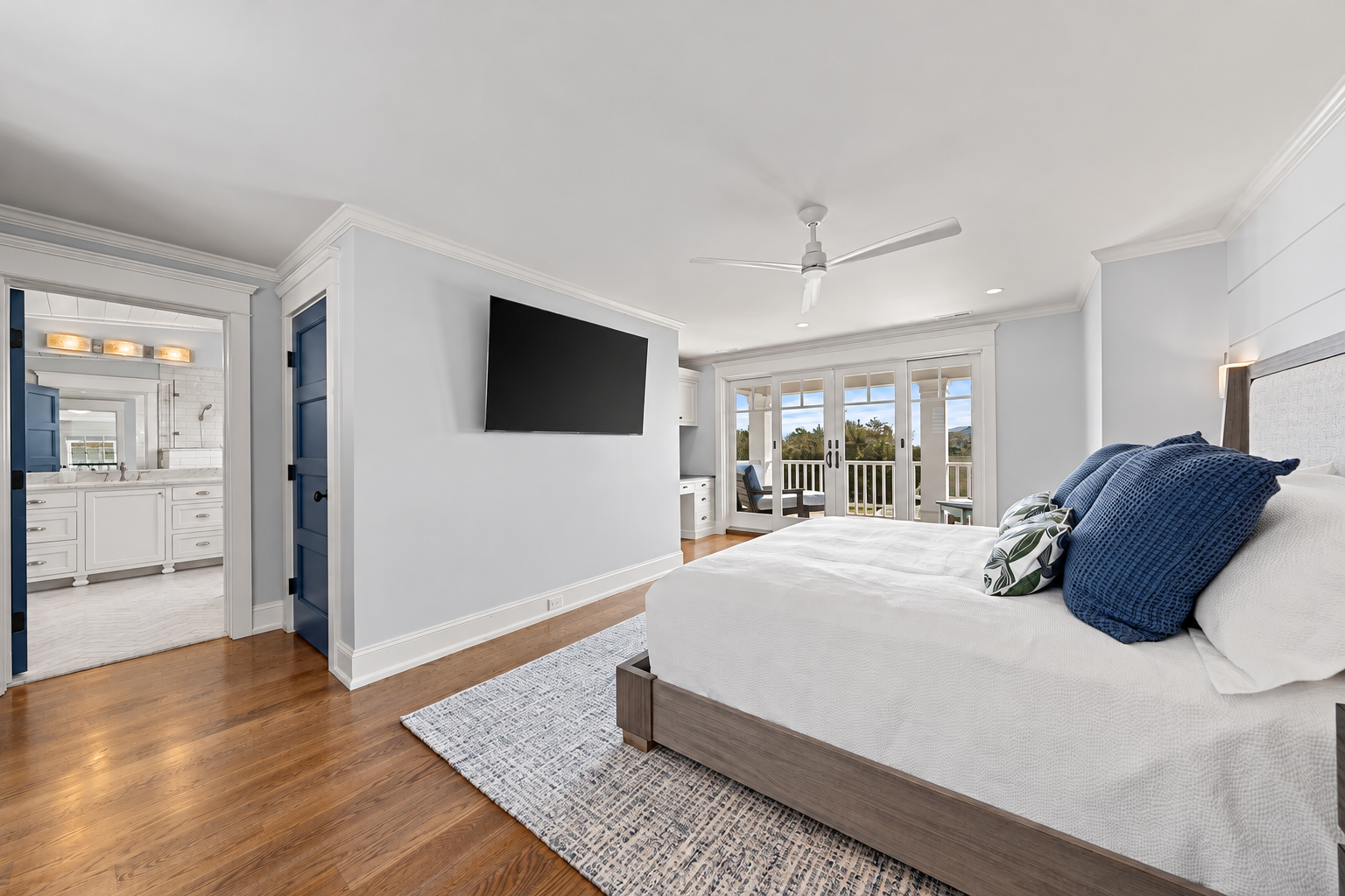 Primary bedroom suite, 213 57th St, Avalon, NJ