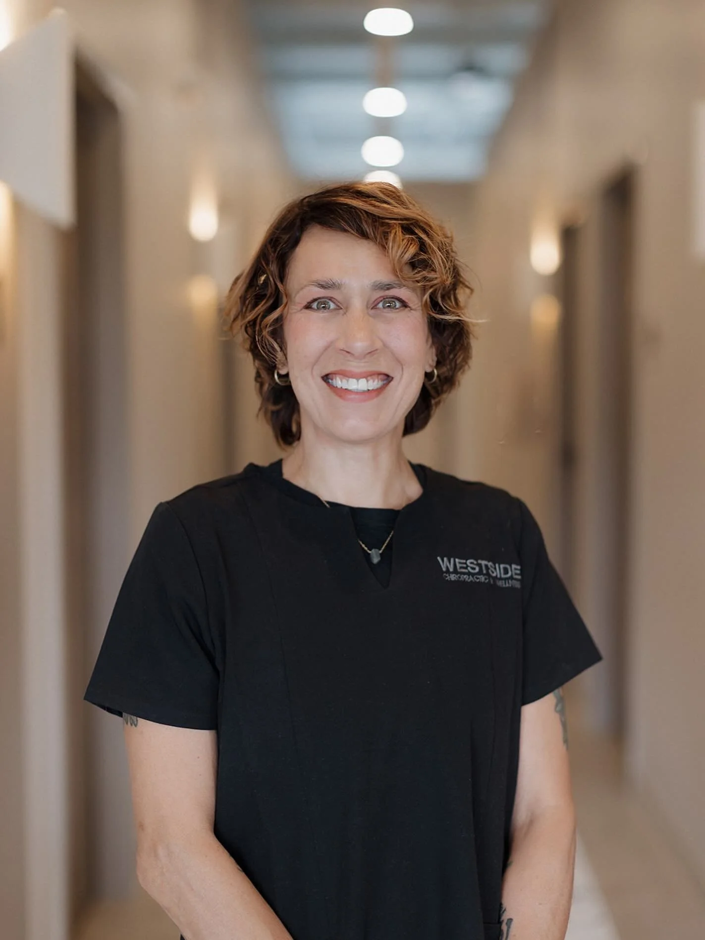 Meet our therapist, Lisa 👋🏽

Lisa is one of our most experienced therapists. She has been practicing massage for 10+ years and has a thriving passion for customizing her client experience using holistic techniques.

Lisa is trained in... well... pr