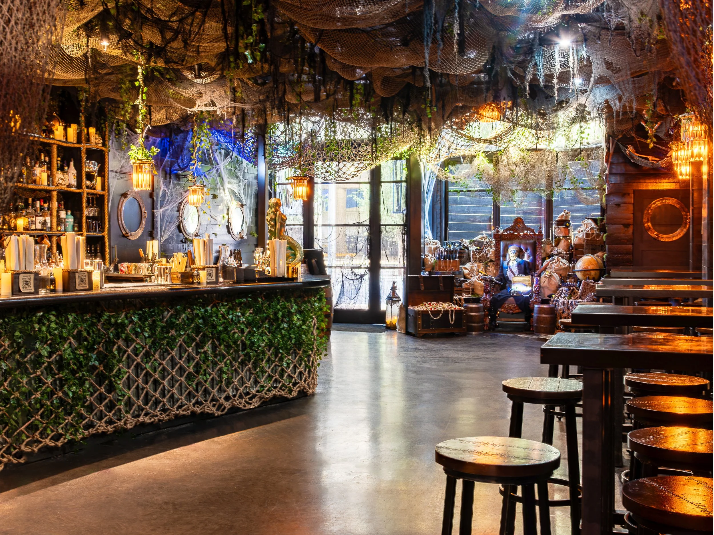 Shipwreck'd Front Lounge #2.jpg