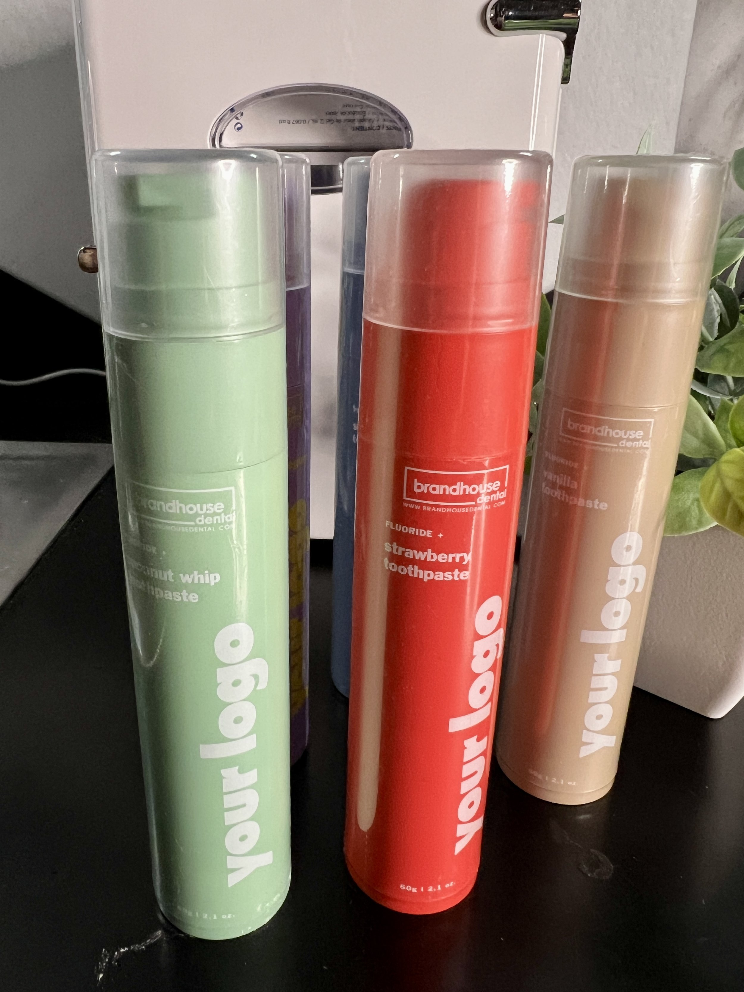 Flavored teeth whitening tooth paste