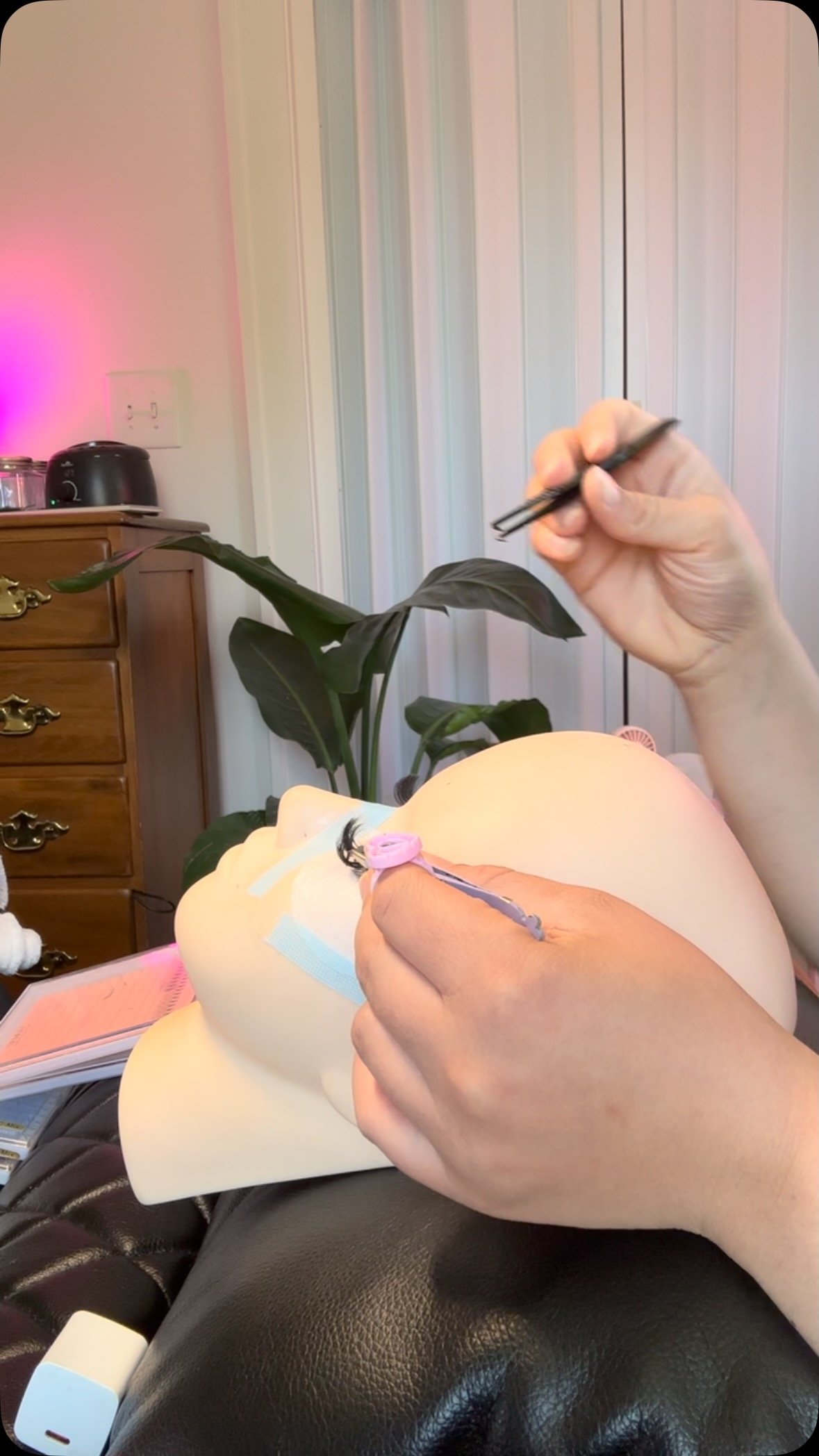 I’ve stuck with lashing for so long because nothing compares to that smile my clients give when they see their lashes for the first time. After hours of focus, care, and detail. That moment makes it all worth it.
Showing up to post every week