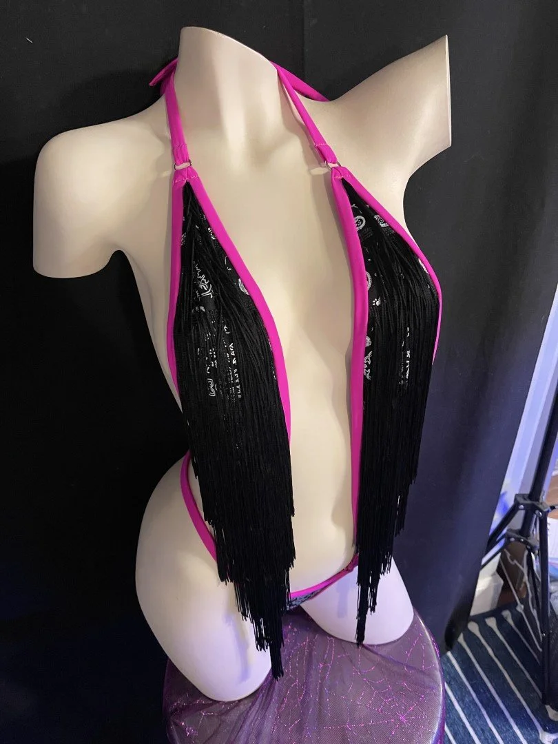 Pickle Boss Dance 3a (Large).jpg