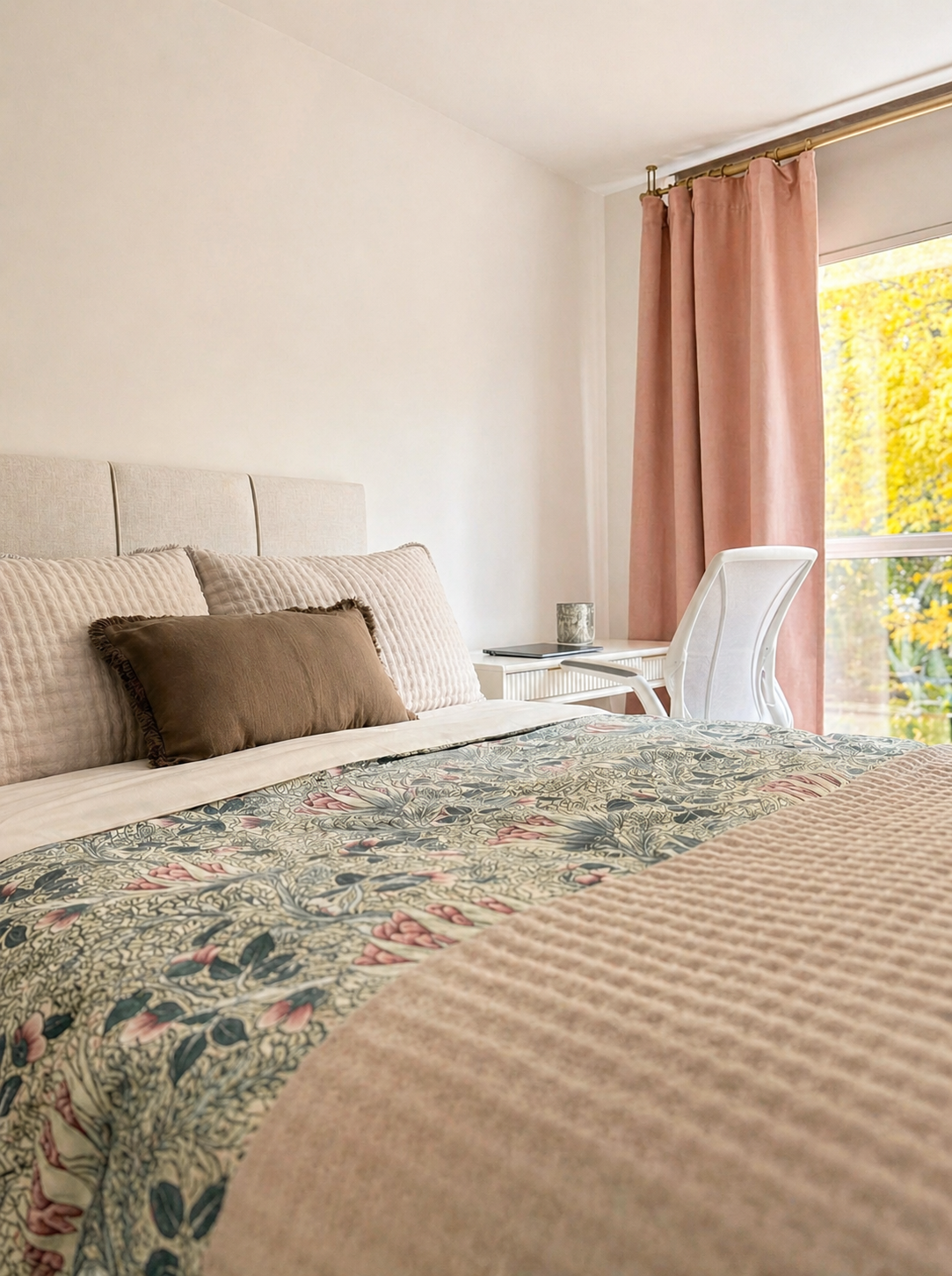 principal-bedroom-blush-curtains-north-toronto-stacia-morris-design.png